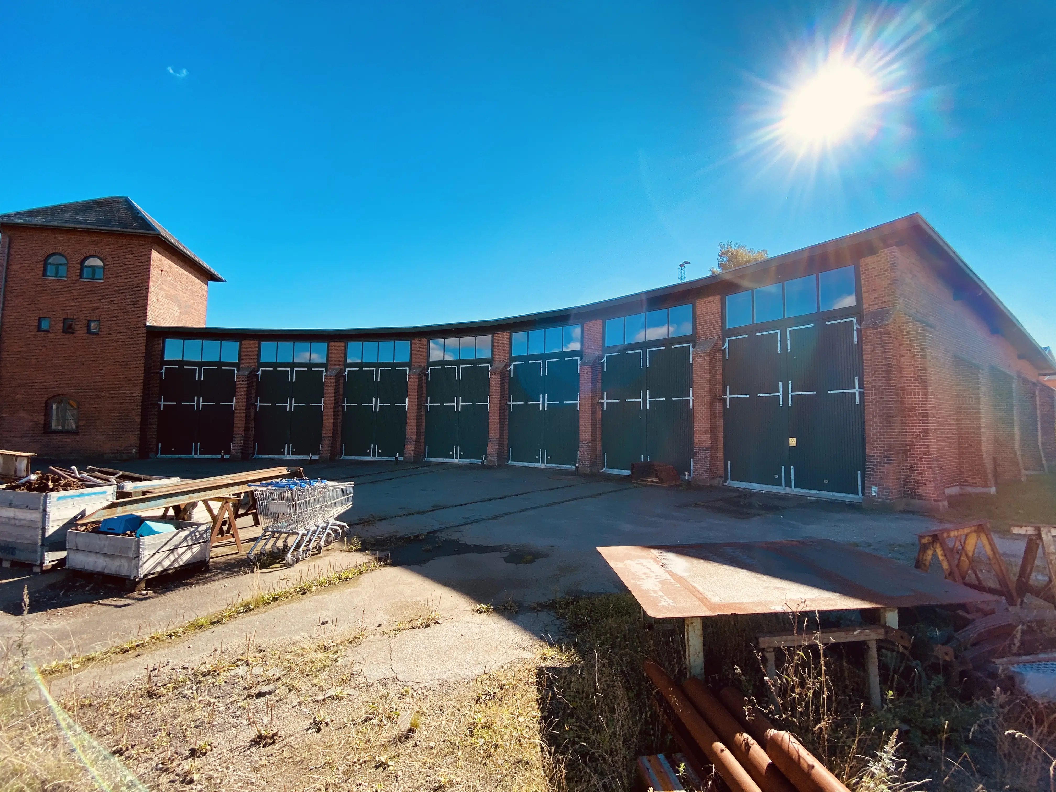 Billede af Faaborg Stations remise. Billede af Faaborg Stations remise.