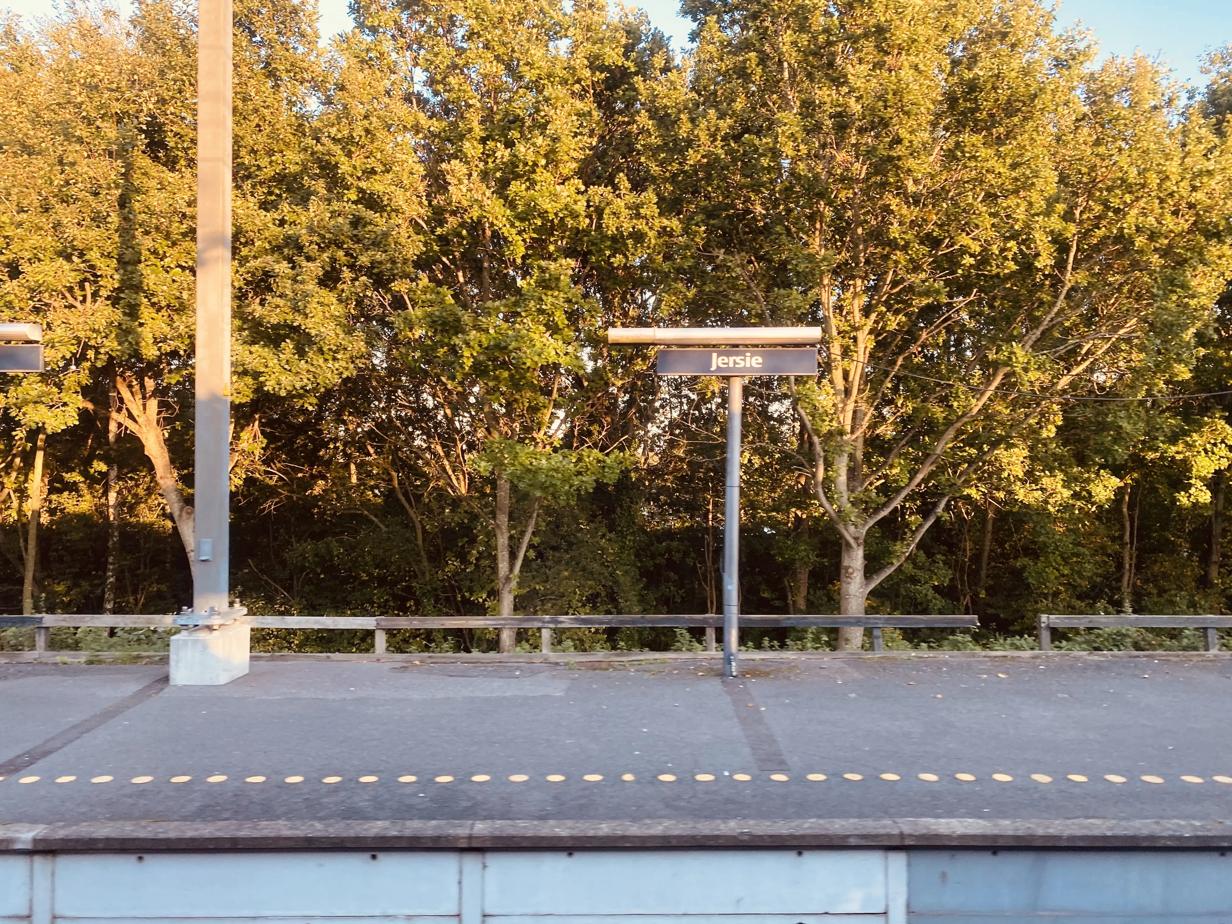 Billede af Jersie S-togstrinbræt.