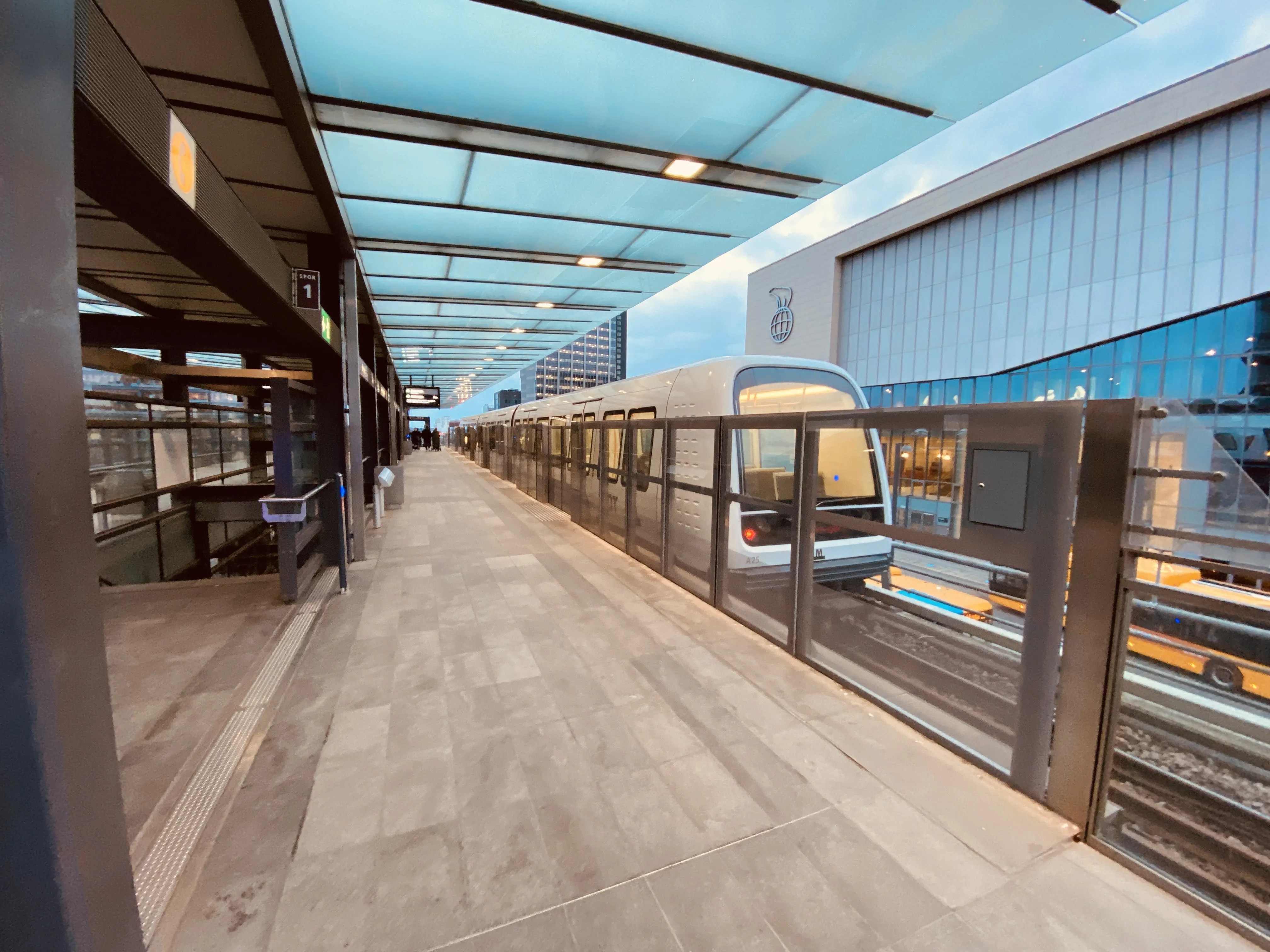 Billede af Ørestad Metrostation.