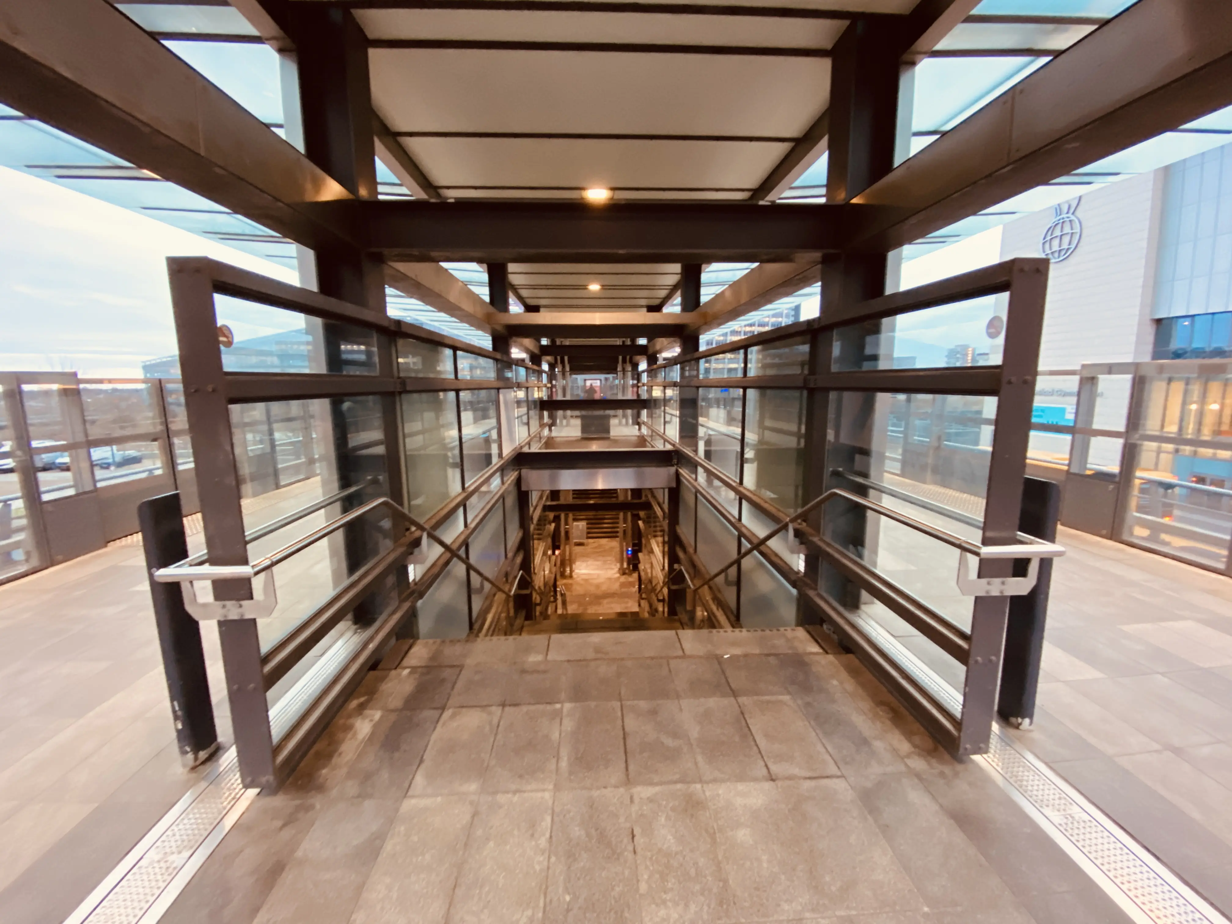 Billede af Ørestad Metrostation.