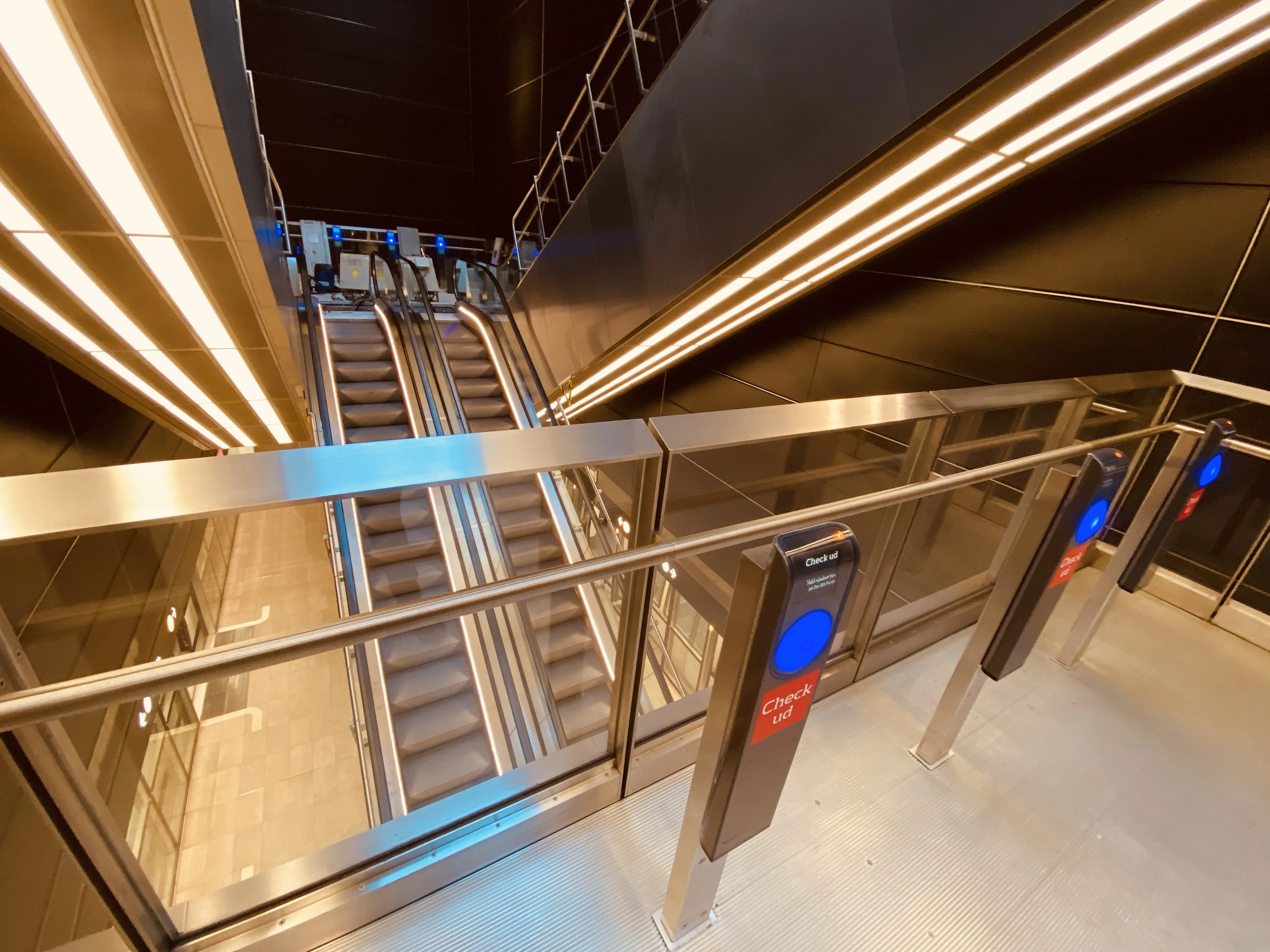 Billede af Rådhuspladsen Metrostation. Billede af Rådhuspladsen Metrostation.