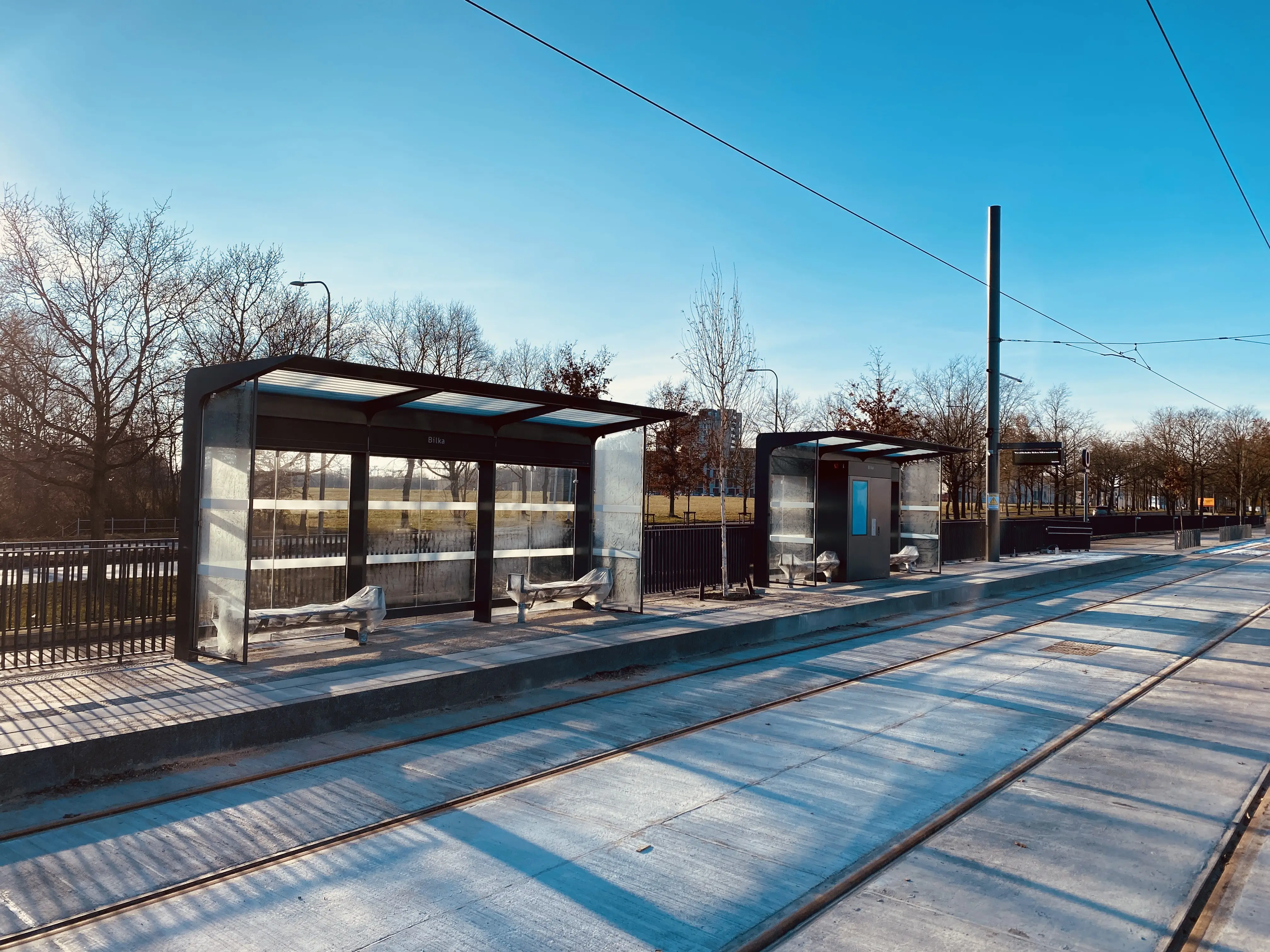 Billede af Bilka Letbanestation. Billede af Bilka Letbanestation.