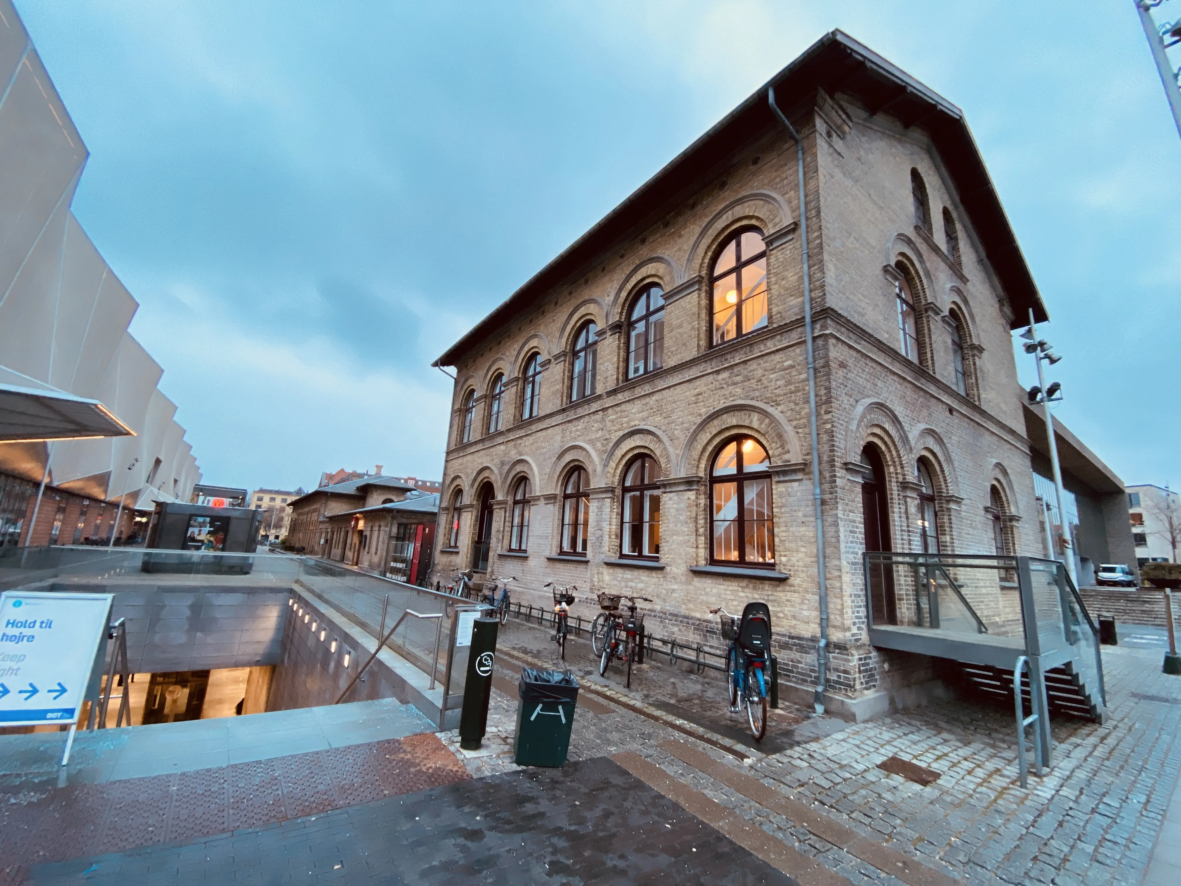 Billede af Frederiksberg Metrostation. Billede af Frederiksberg Metrostation.
