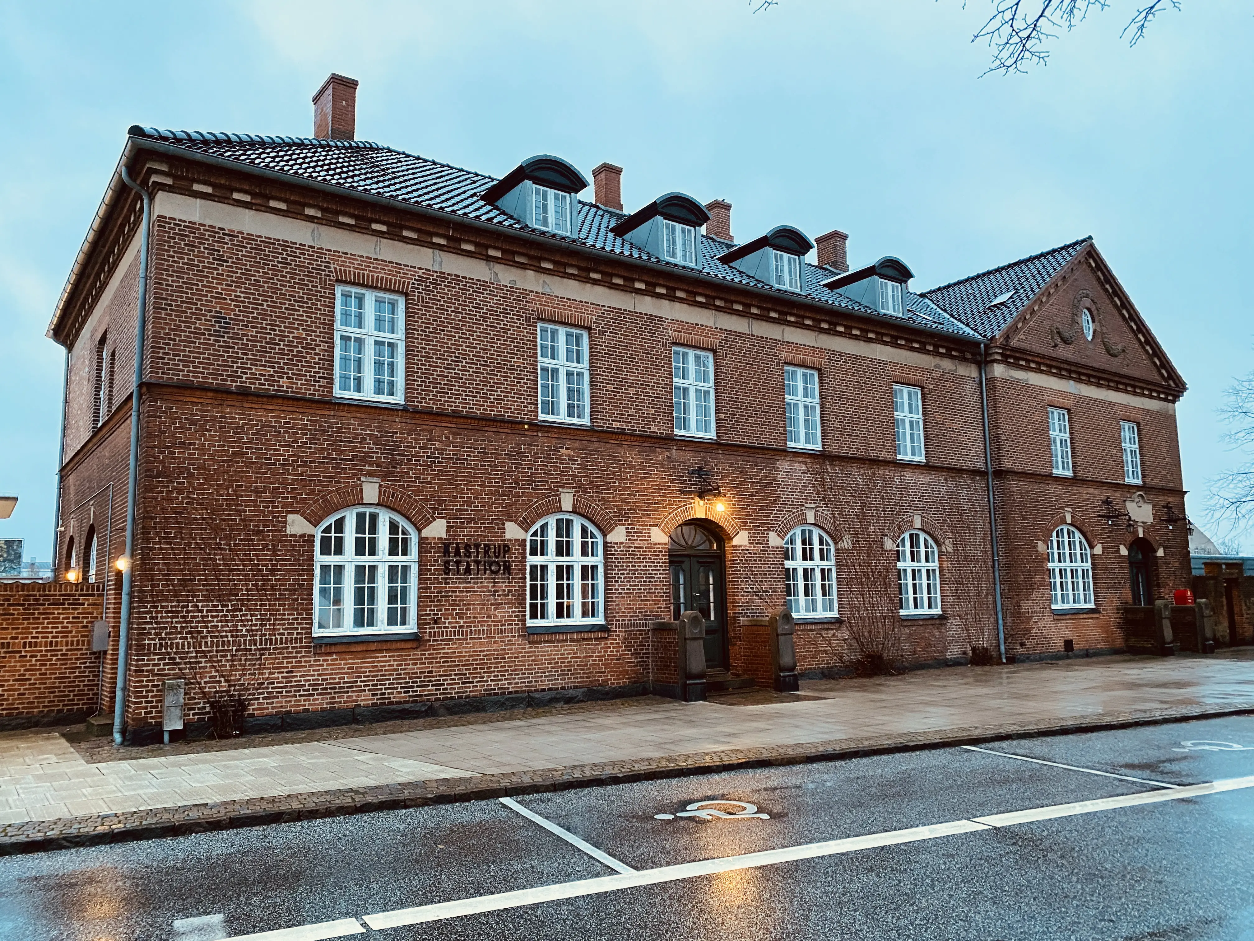 Billede af Kastrup Station. Billede af Kastrup Station.