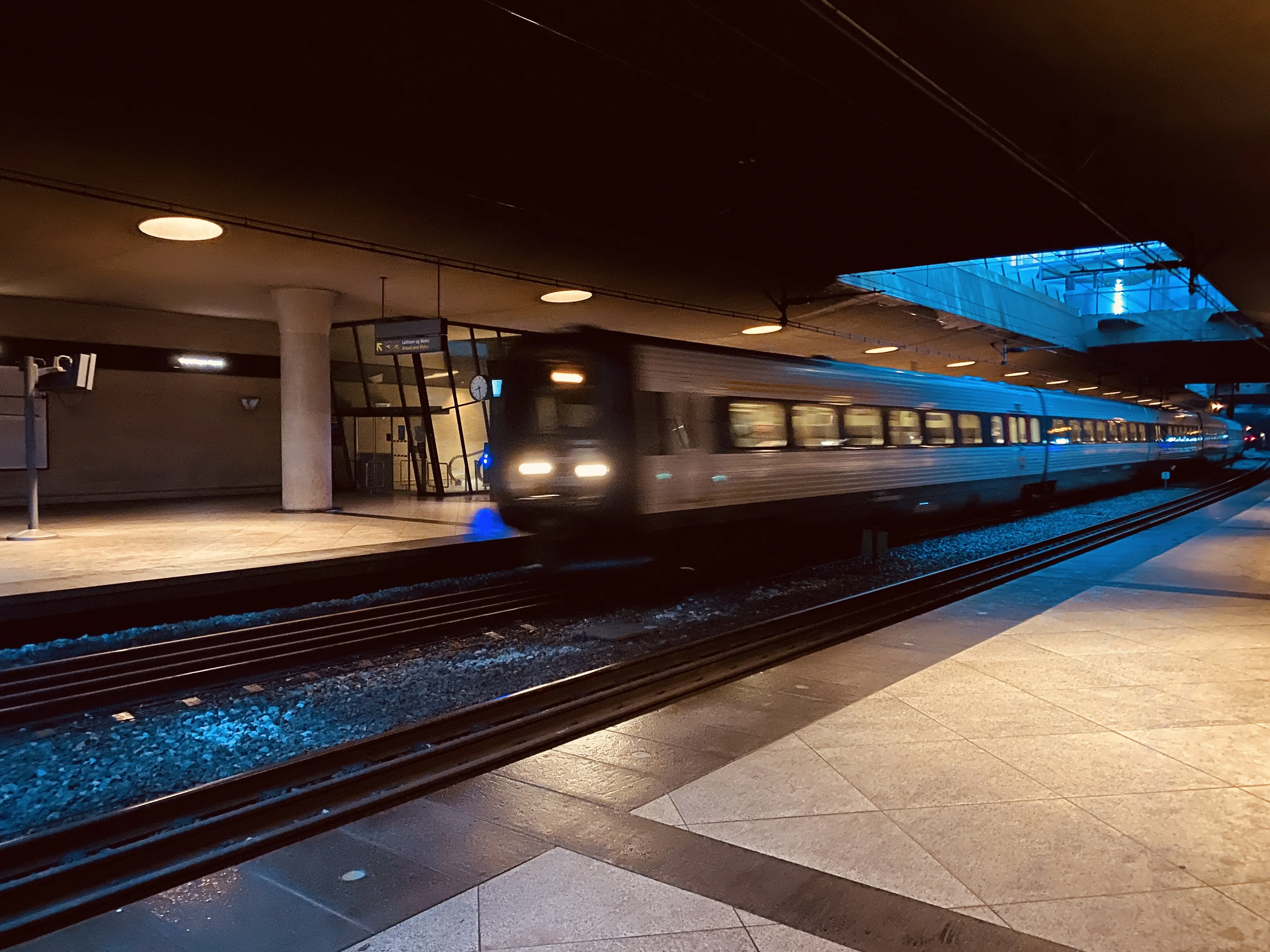 Billede af CPH Lufthavn Station. Billede af CPH Lufthavn Station.