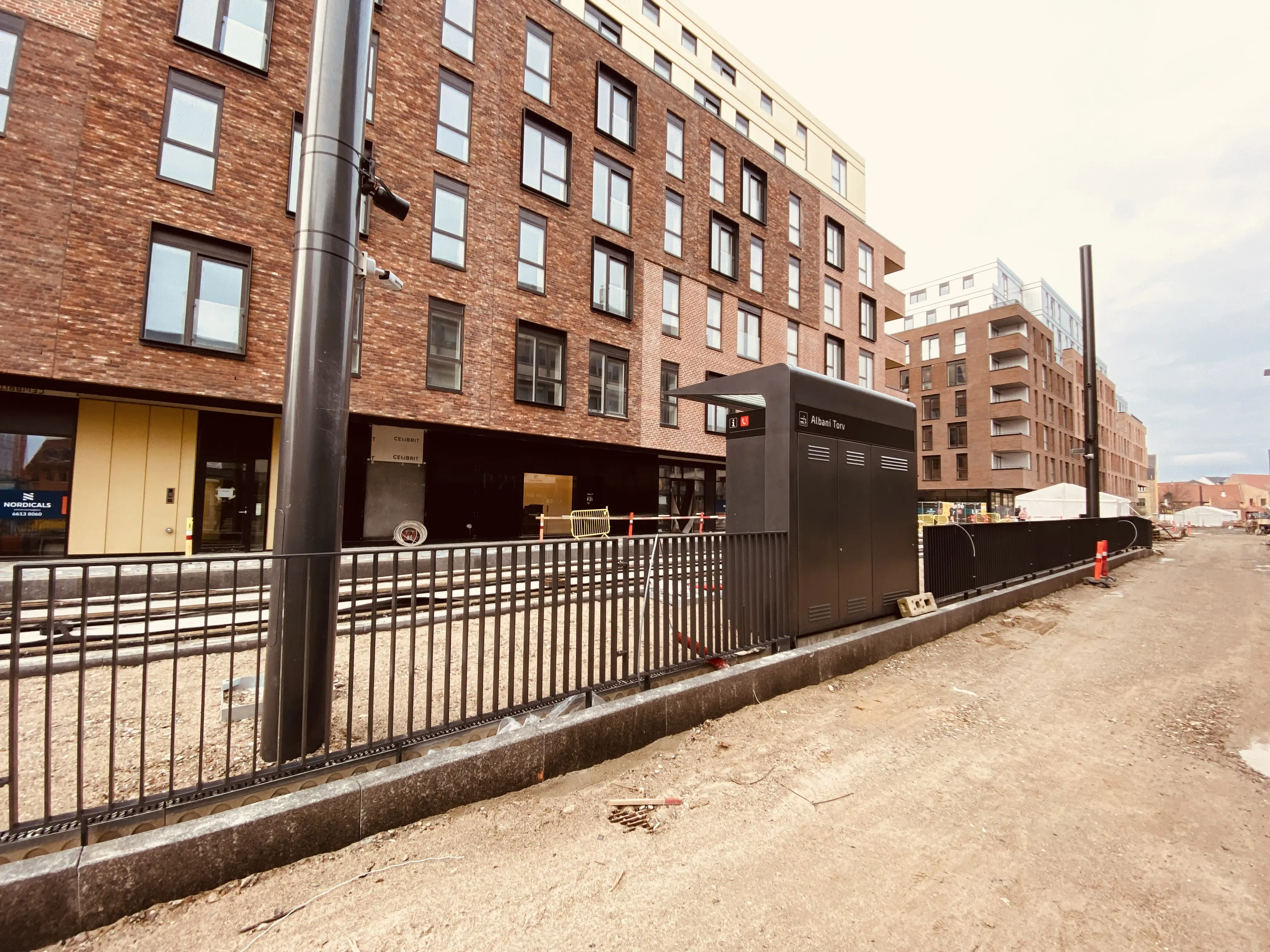 Billede af Albani Torv Letbanestation. Billede af Albani Torv Letbanestation.