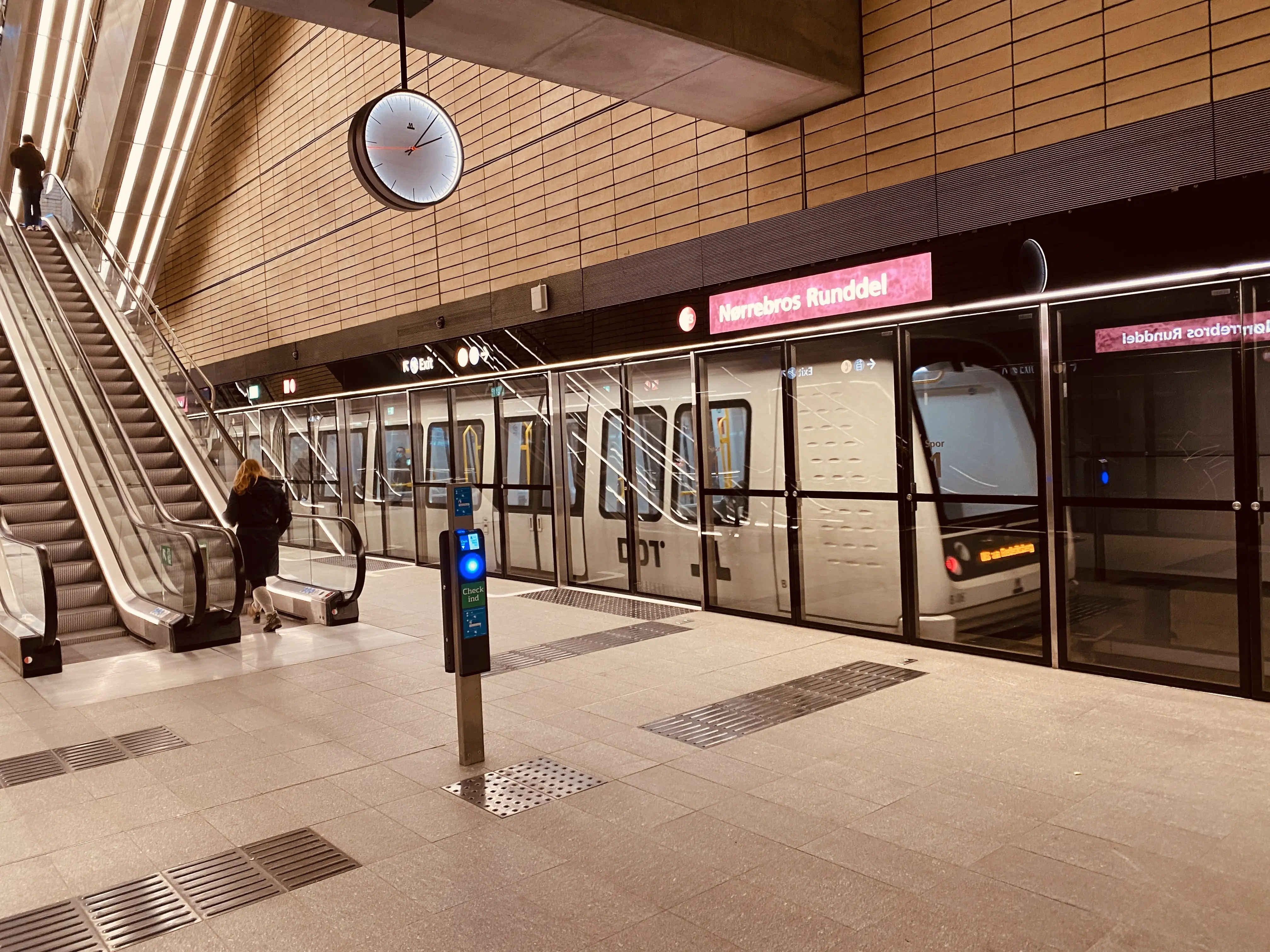 Billede af Nørrebros Runddel Metrostation. Billede af Nørrebros Runddel Metrostation.
