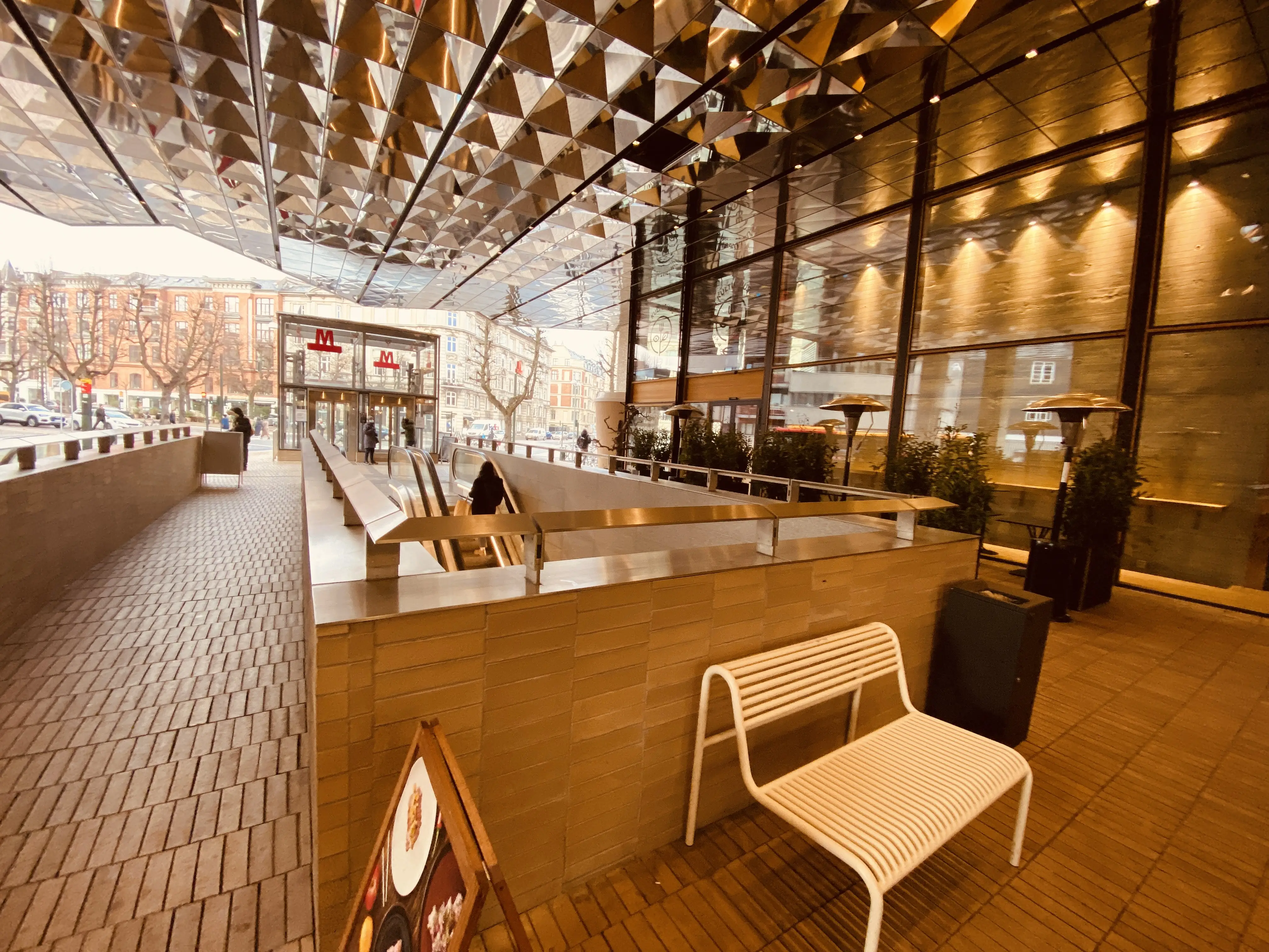 Billede af Frederiksberg Allé Metrostation. Billede af Frederiksberg Allé Metrostation.