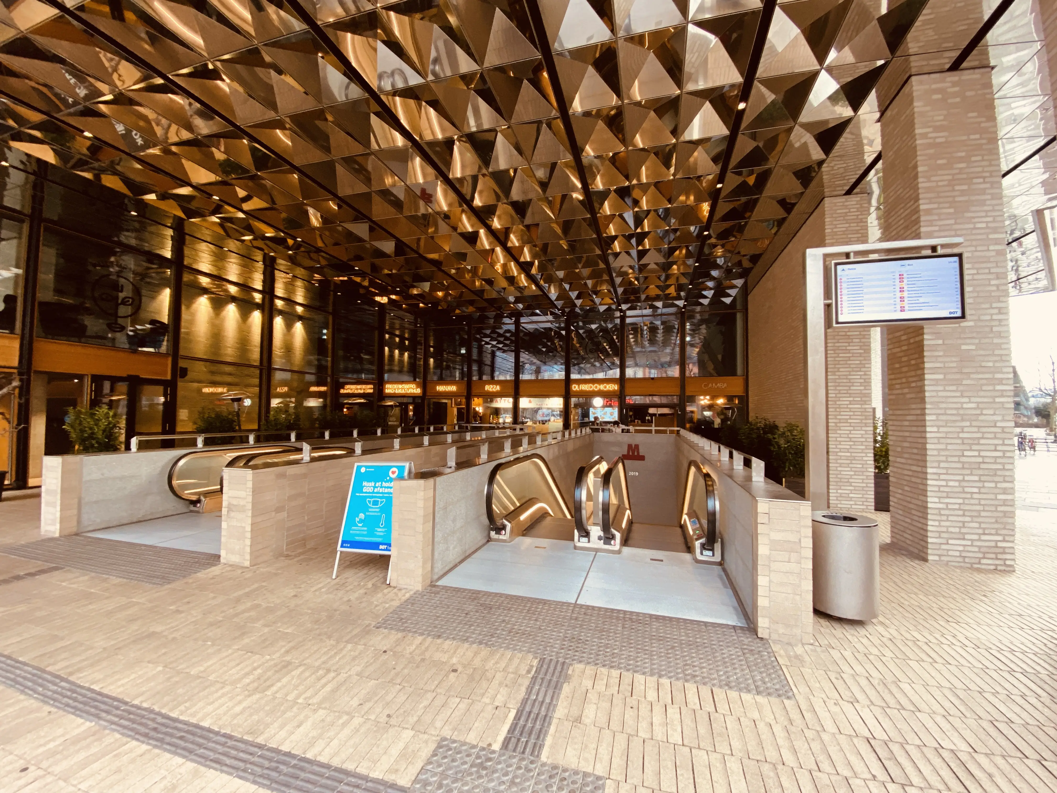 Billede af Frederiksberg Allé Metrostation. Billede af Frederiksberg Allé Metrostation.