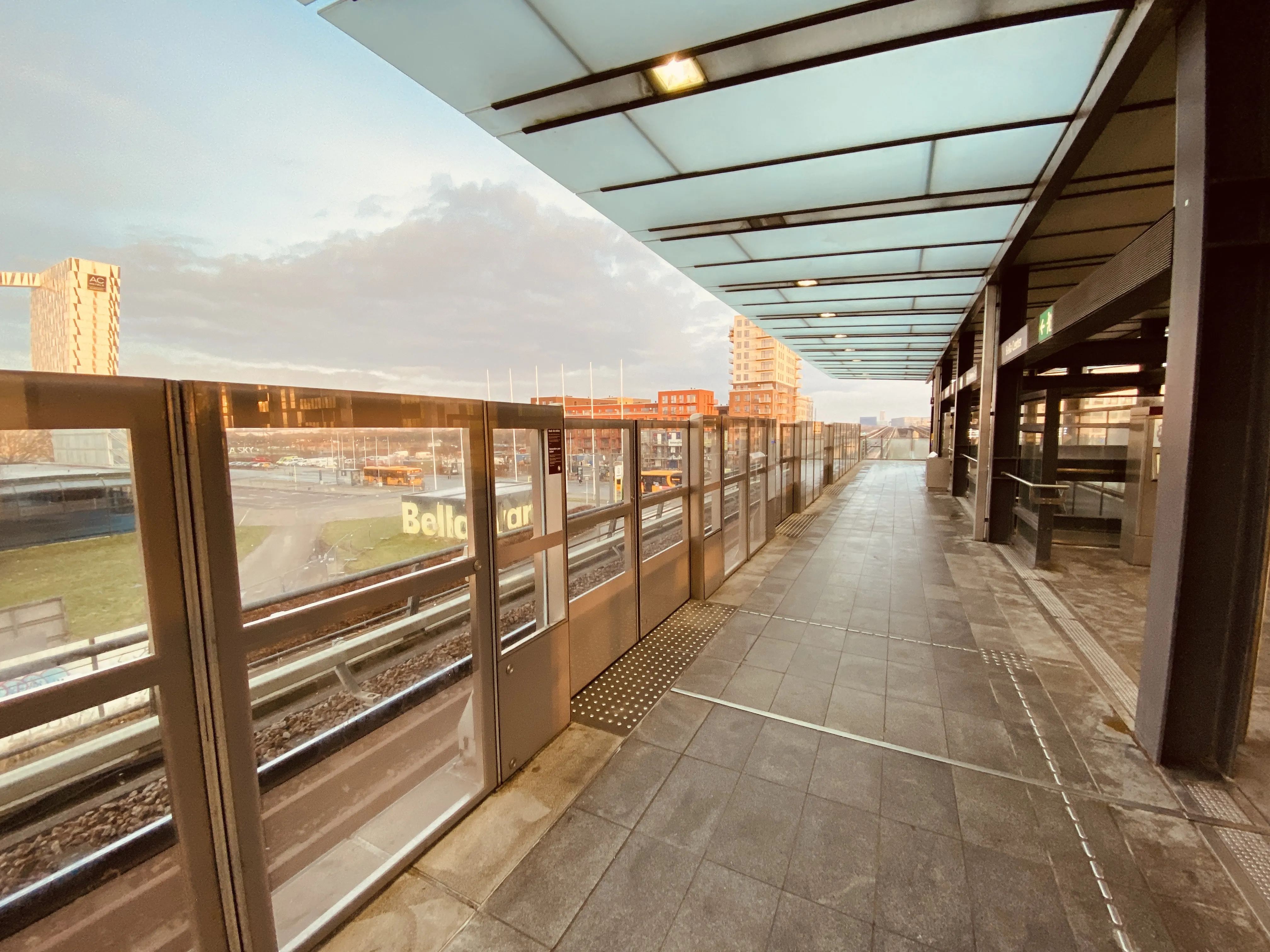 Billede af Bella Center Metrostation. Billede af Bella Center Metrostation.