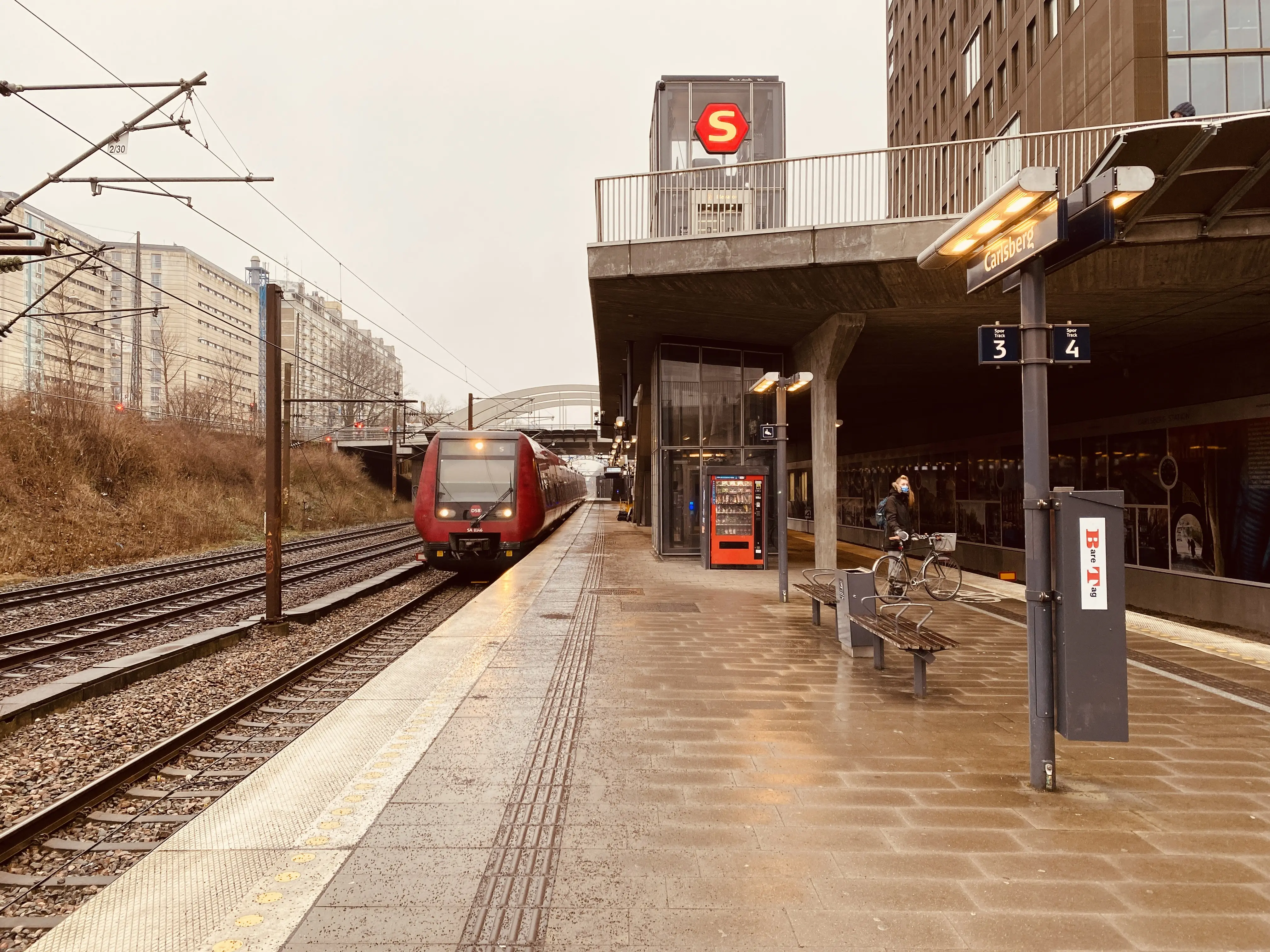 Billede af Carlsberg S-togstrinbræt. Billede af Carlsberg S-togstrinbræt.