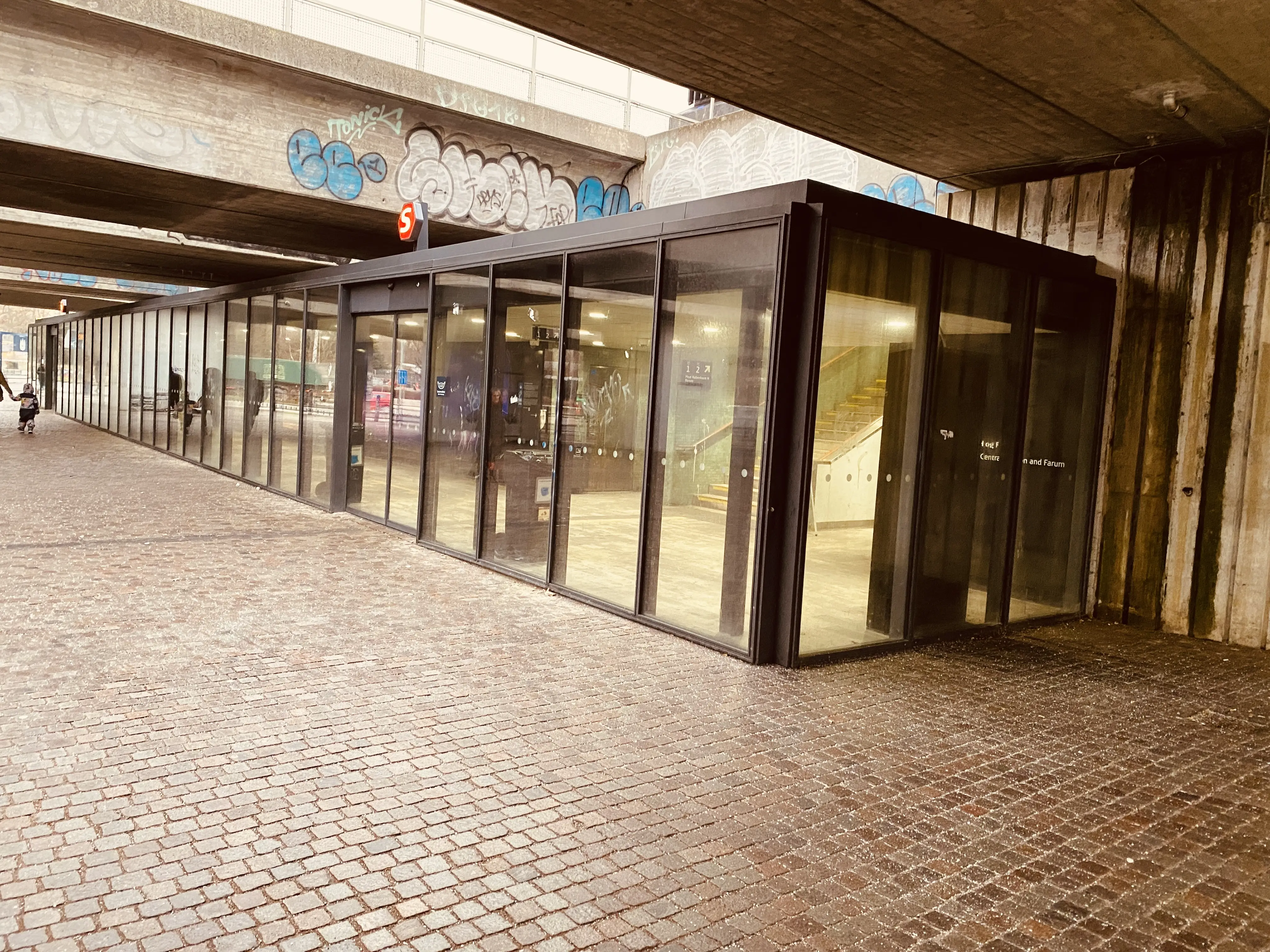 Billede af Ryparken S-togstrinbræt.