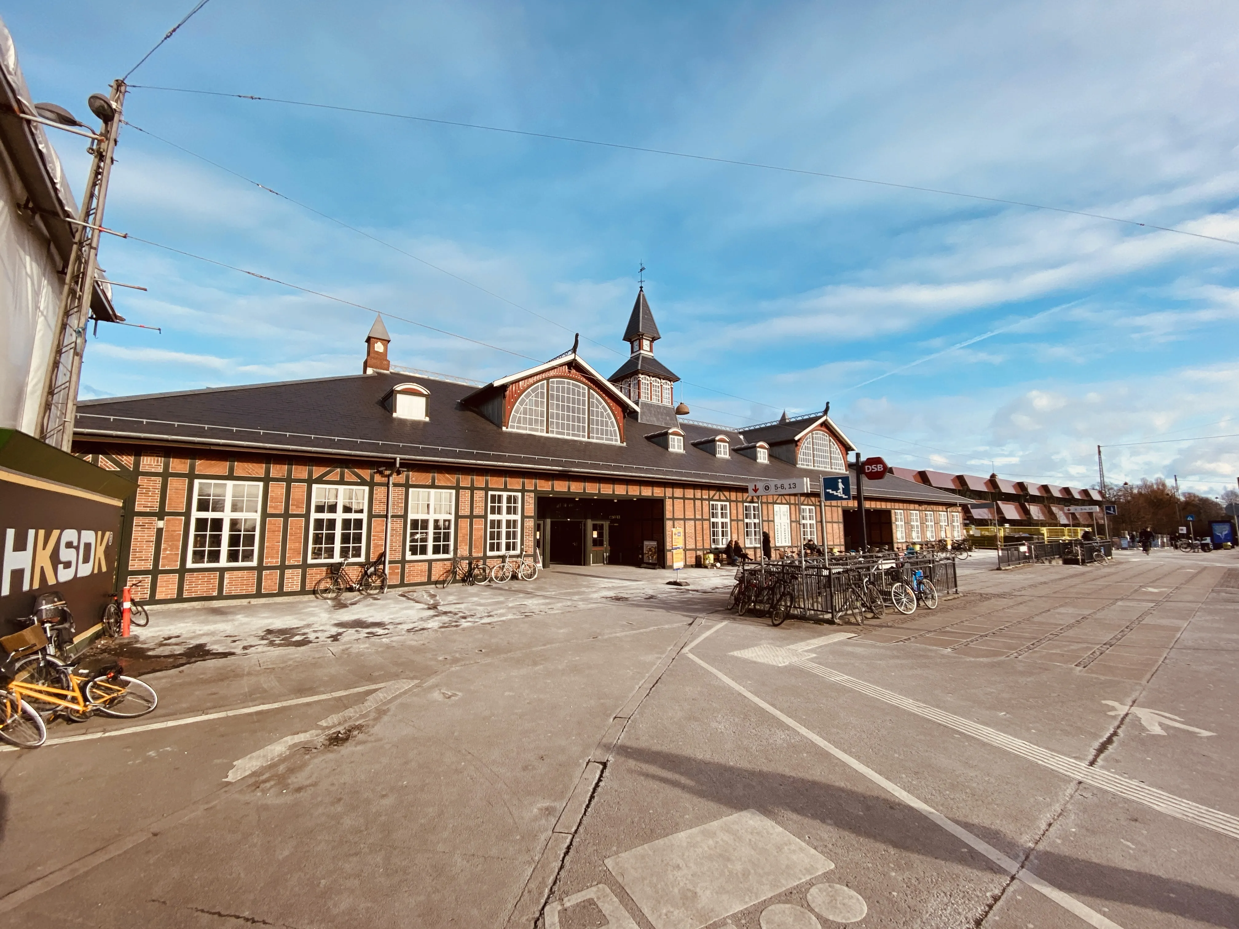 Billede af Østerport Station set fra vejsiden.