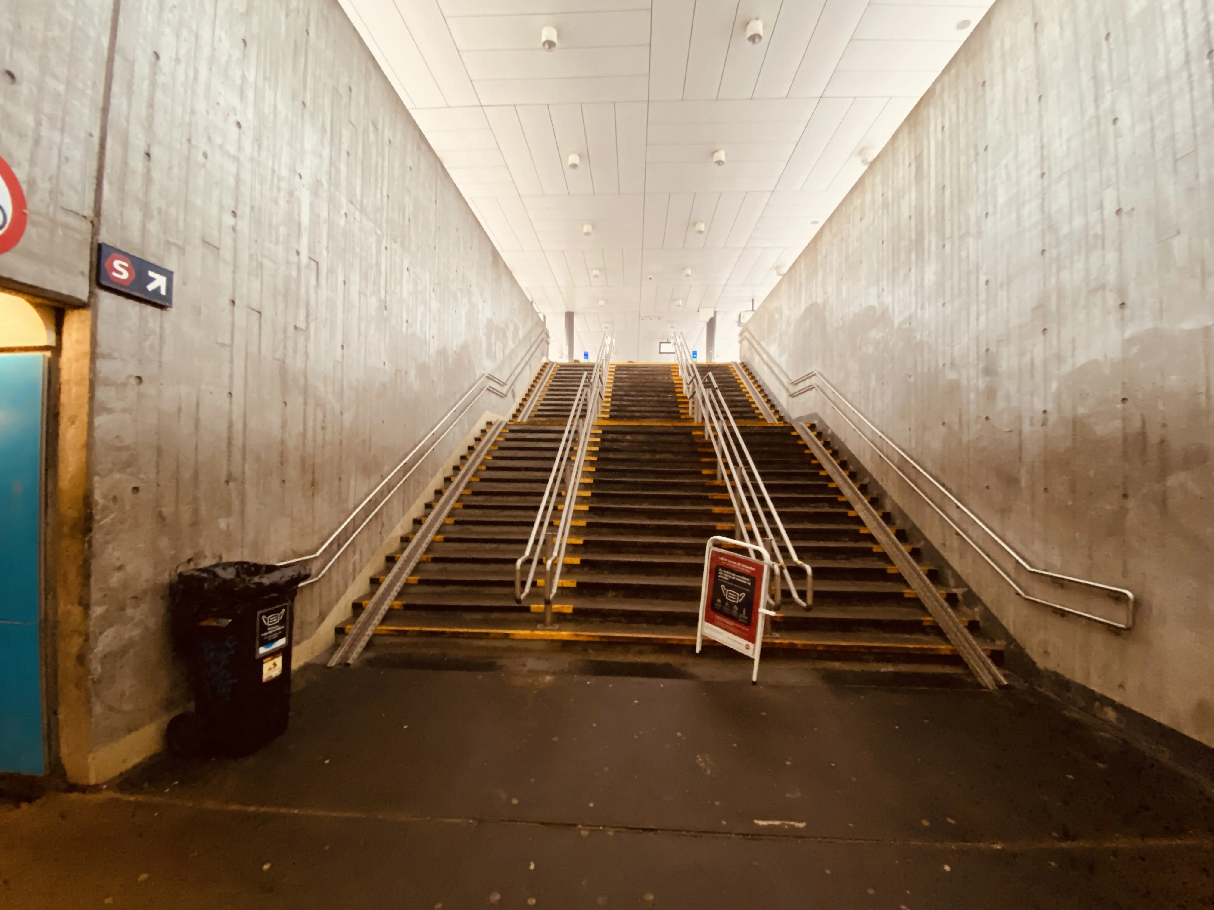 Billede af Taastrup S-togstrinbræt. Billede af Taastrup S-togstrinbræt.
