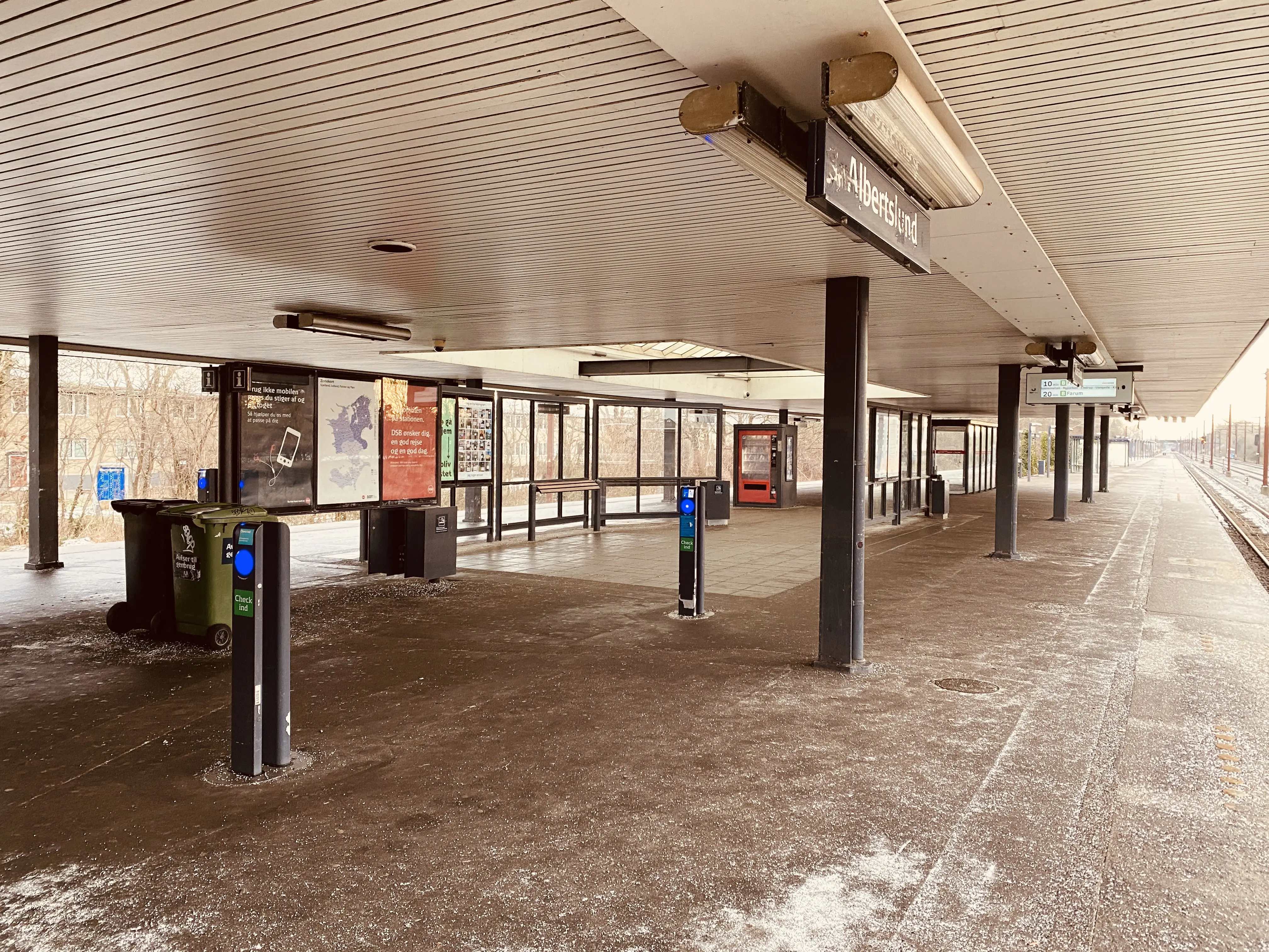 Billede af Albertslund S-togstrinbræt.