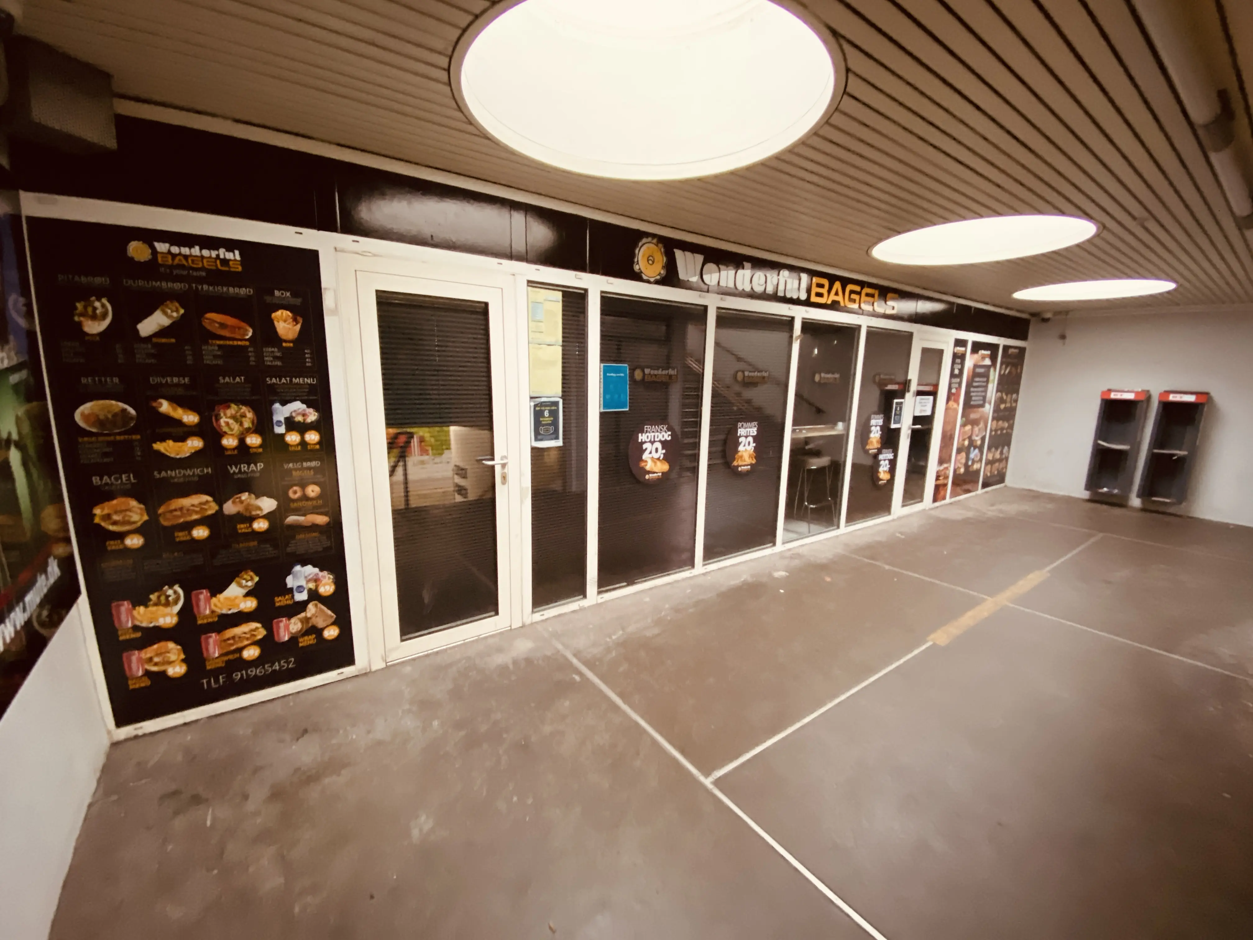 Billede af Albertslund S-togstrinbræt.