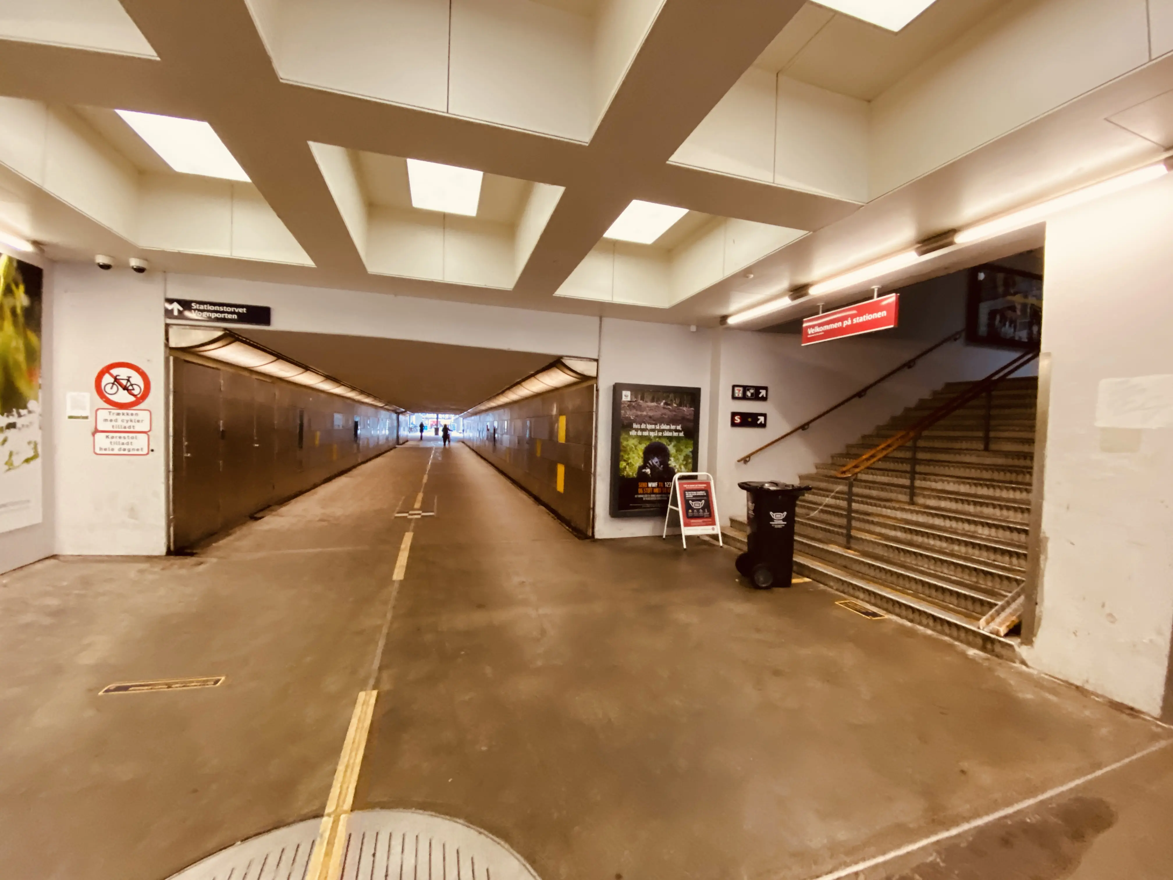 Billede af Albertslund S-togstrinbræt.