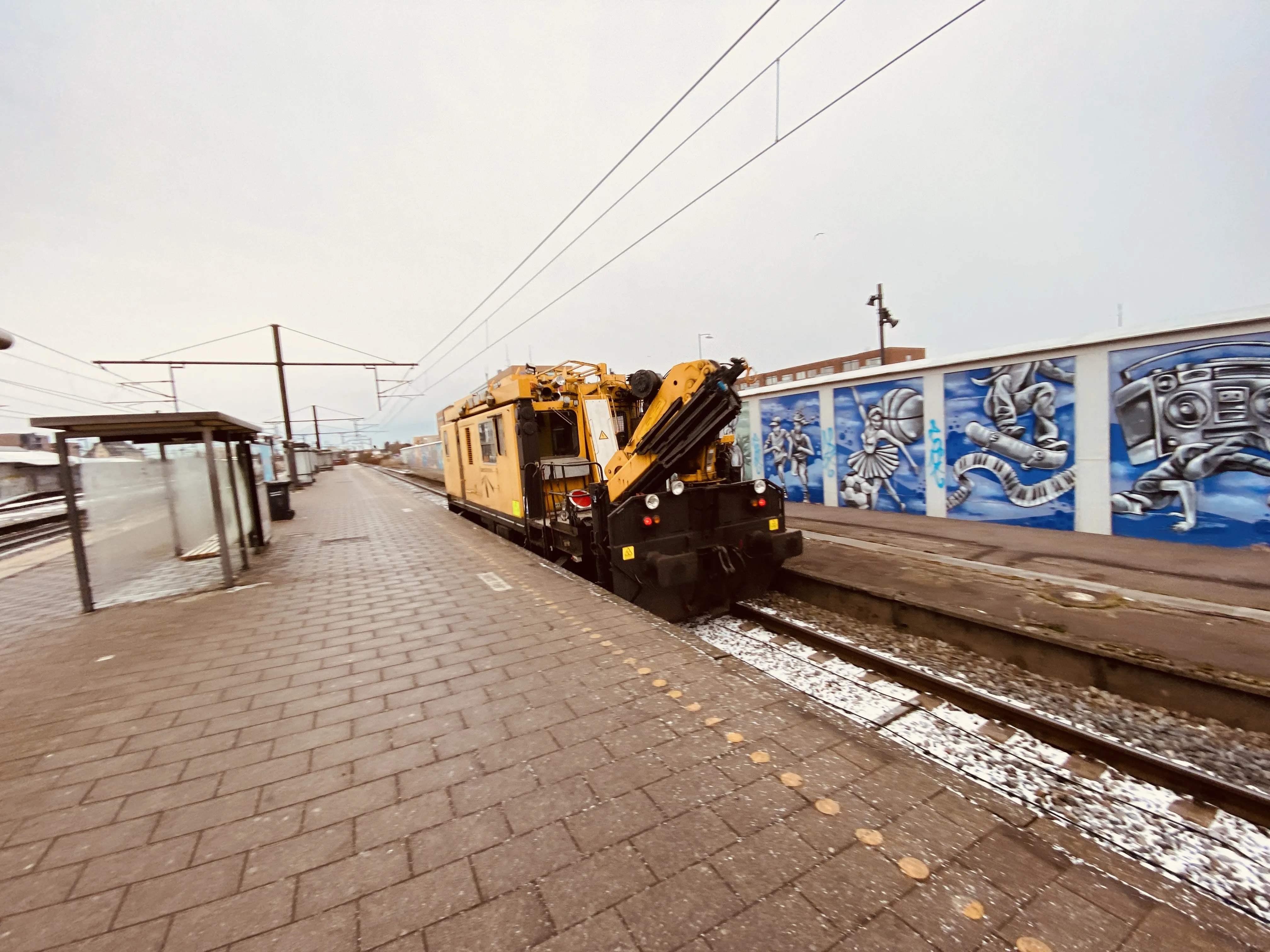 Billede af tog ud for Glostrup Station. Billede af tog ud for Glostrup Station.