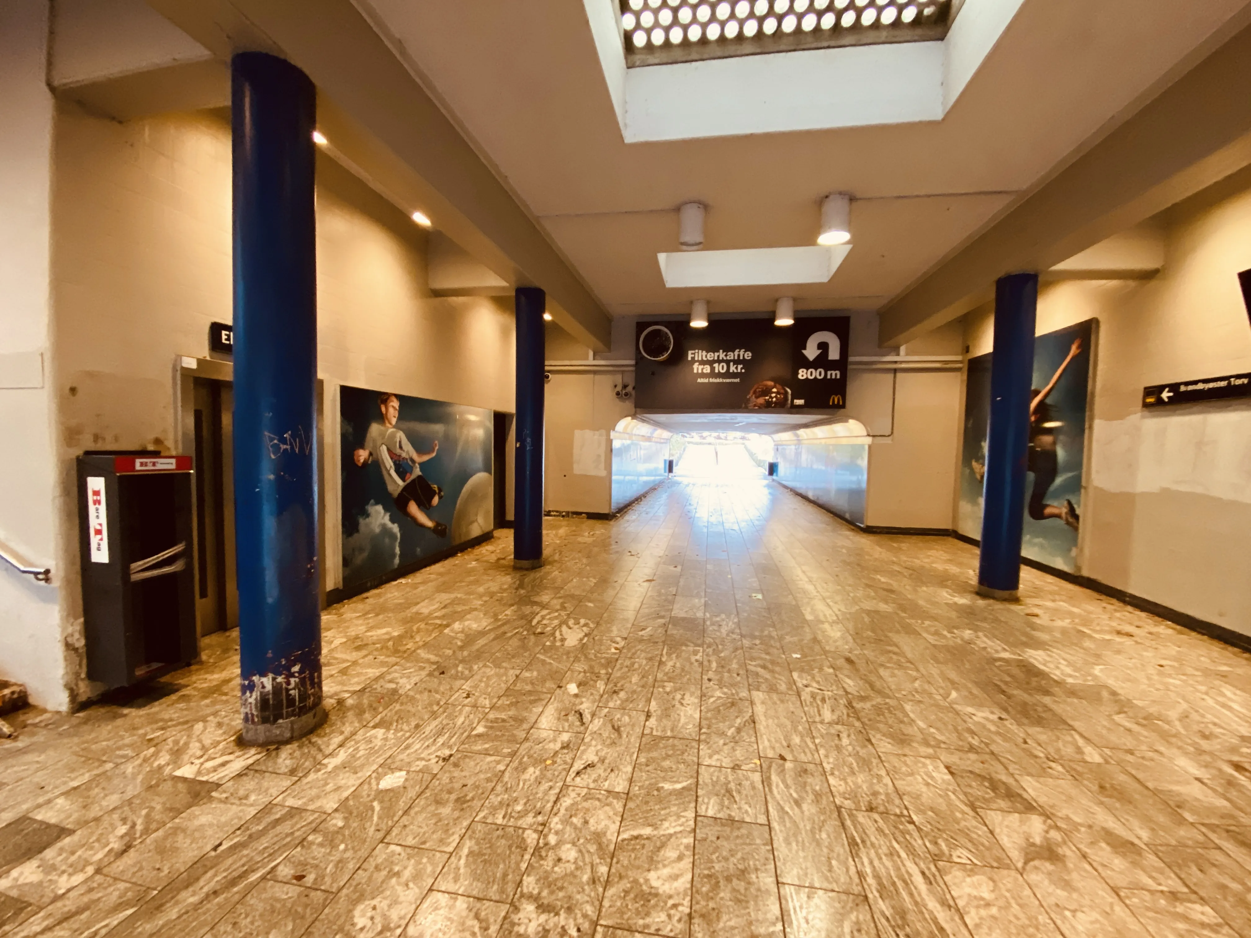 Billede af Brøndbyøster S-togstrinbræt. Billede af Brøndbyøster S-togstrinbræt.