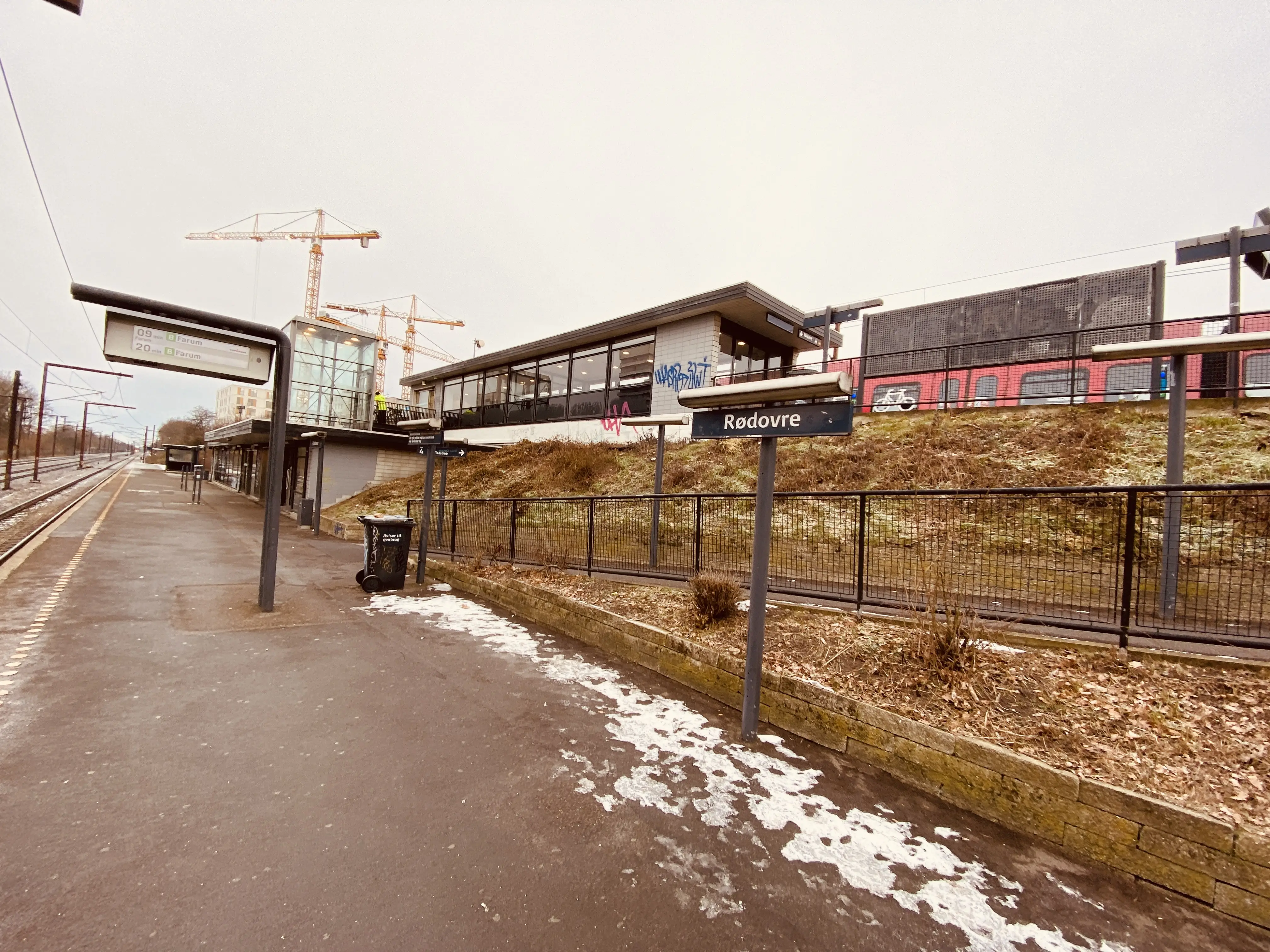 Billede af Rødovre S-togstrinbræt.