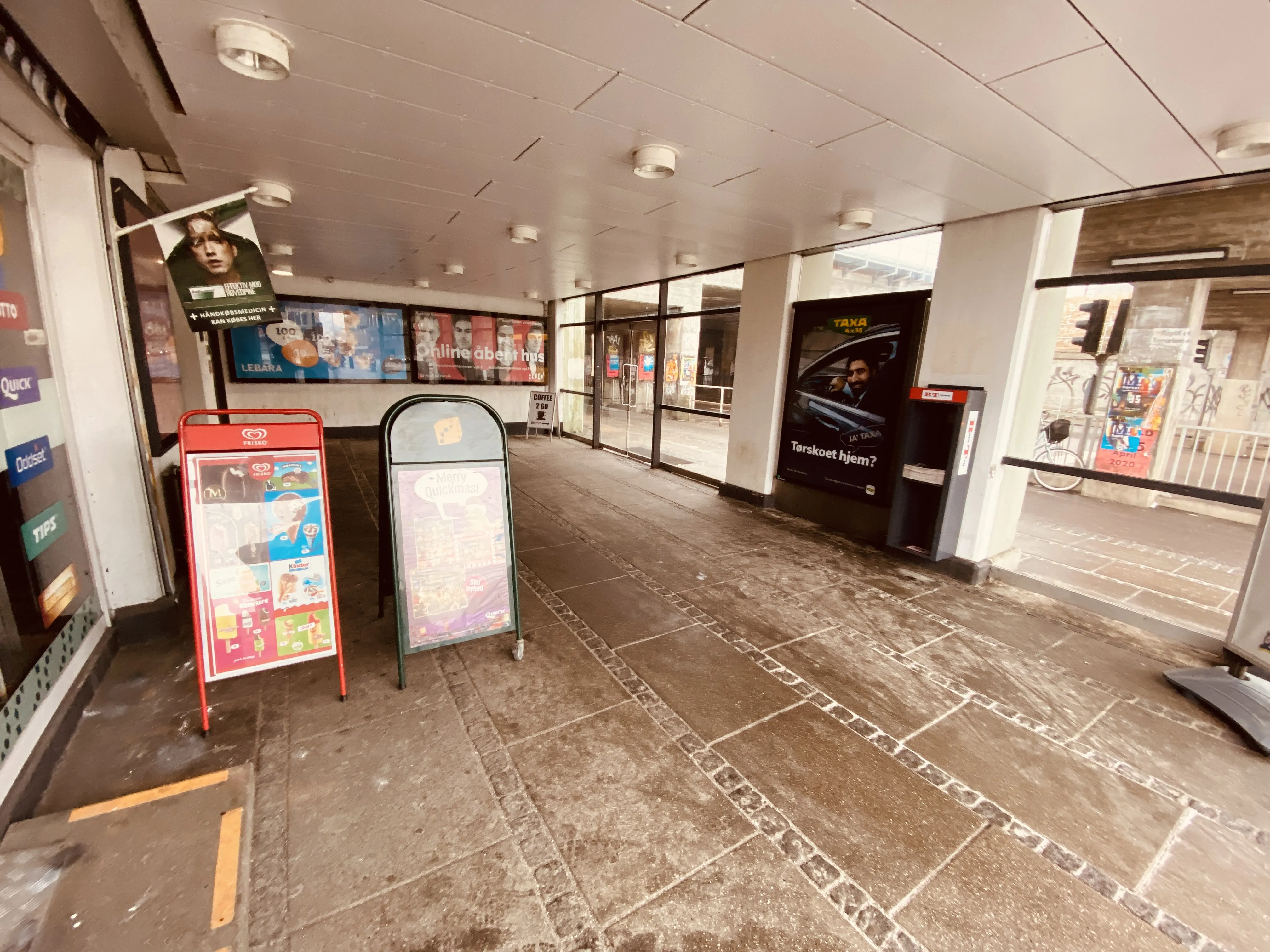 Billede af Hvidovre Nær S-togstrinbræt.