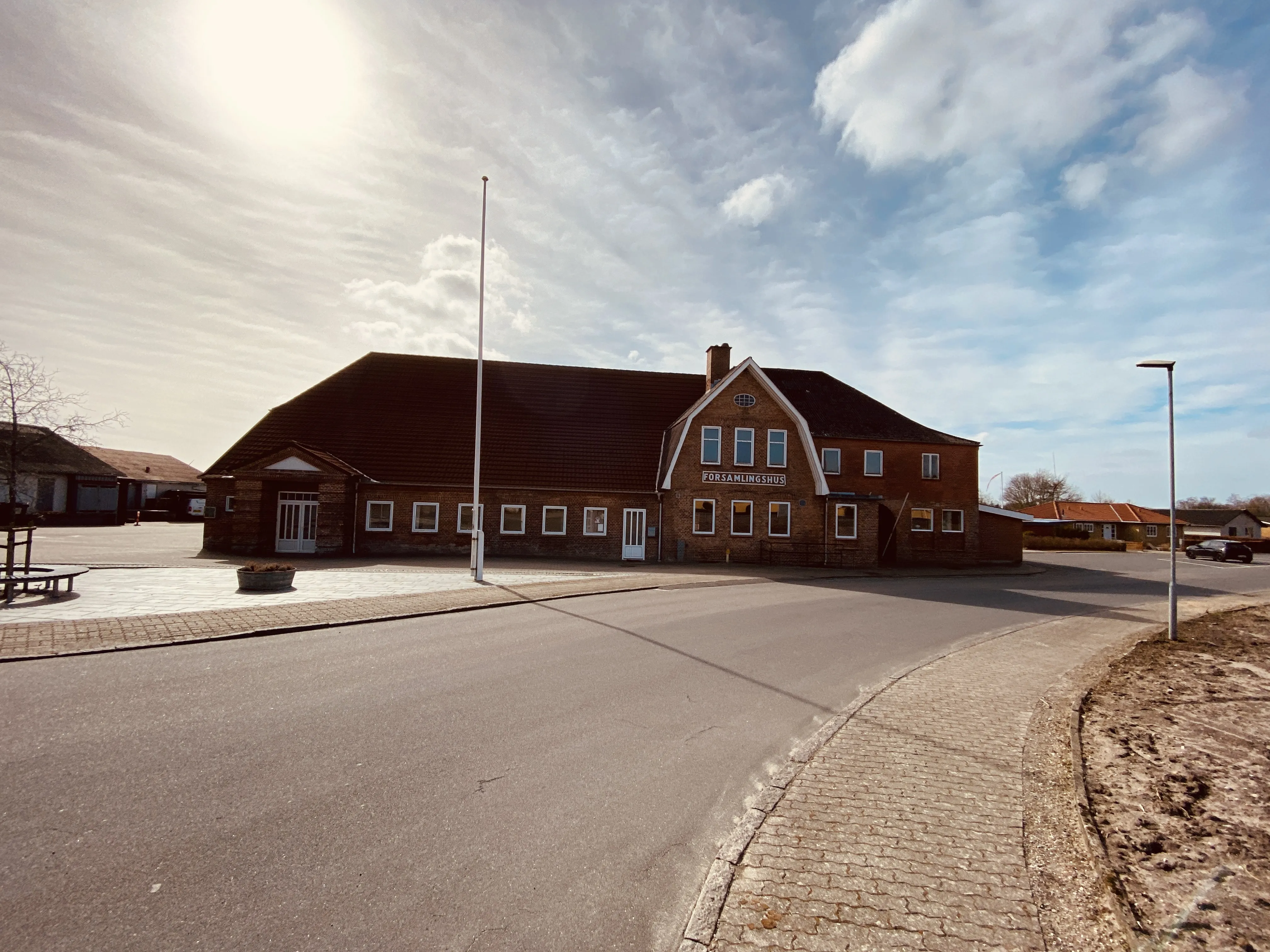 Billede af Arnum Station. Billede af Arnum Station.