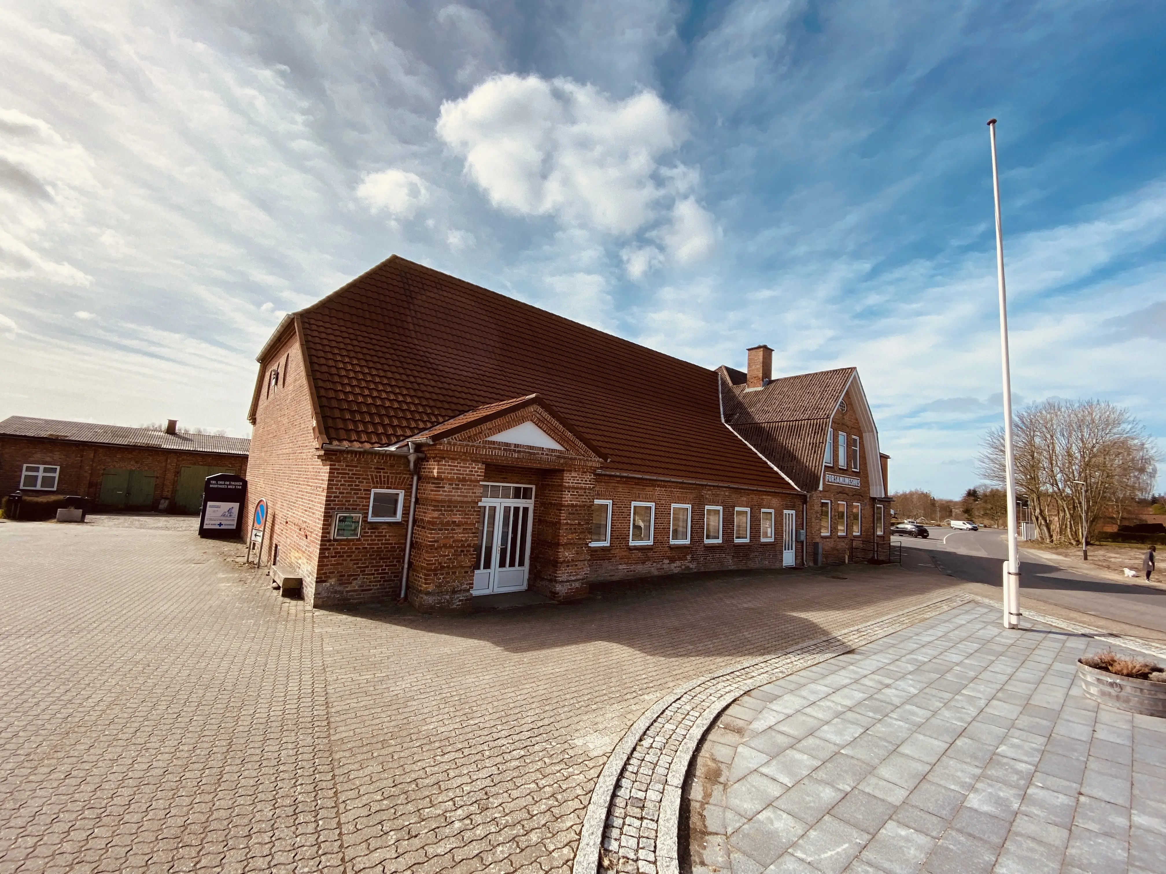 Billede af Arnum Station. Billede af Arnum Station.