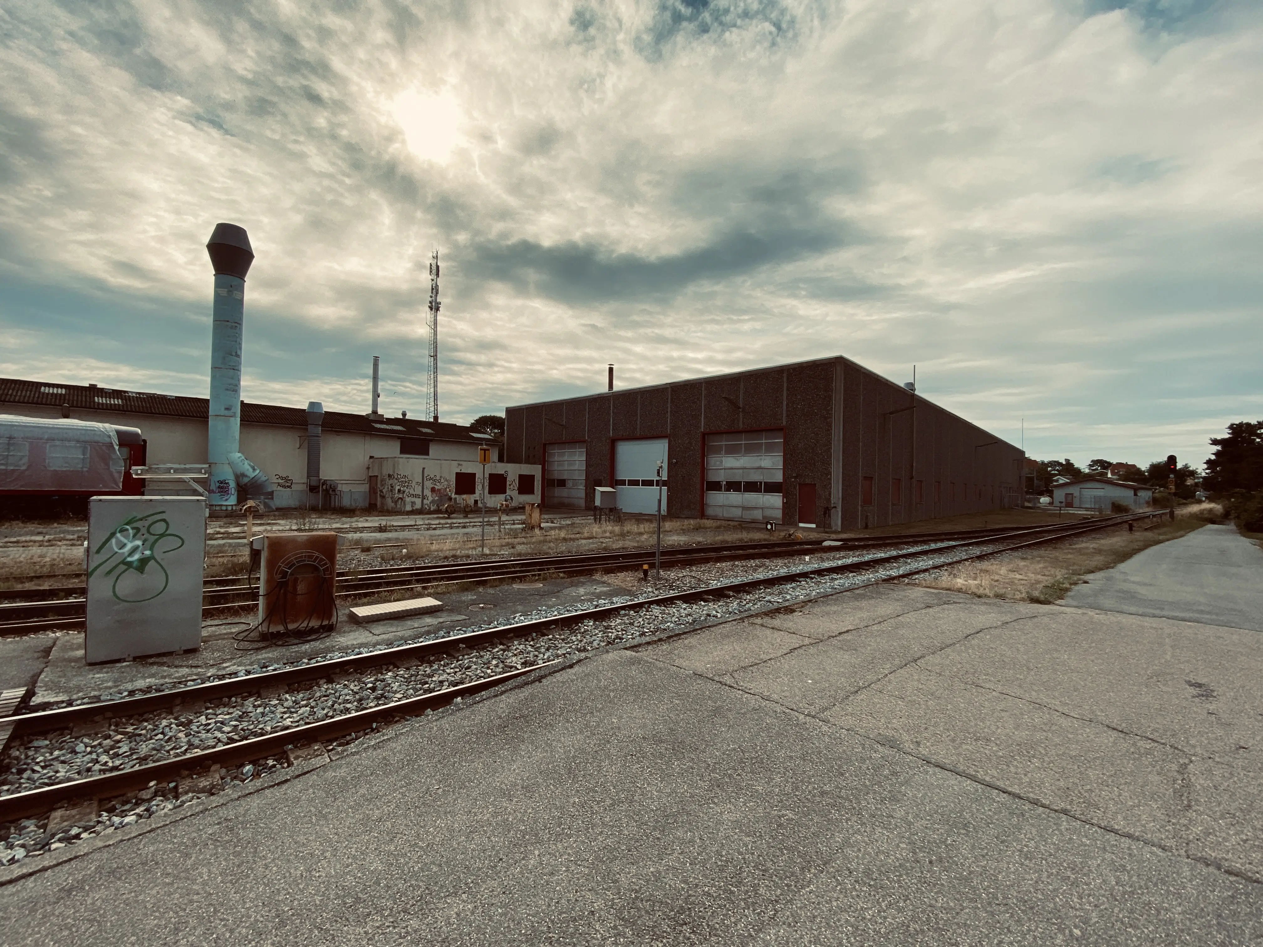 Billede af Hundested Stations remise.