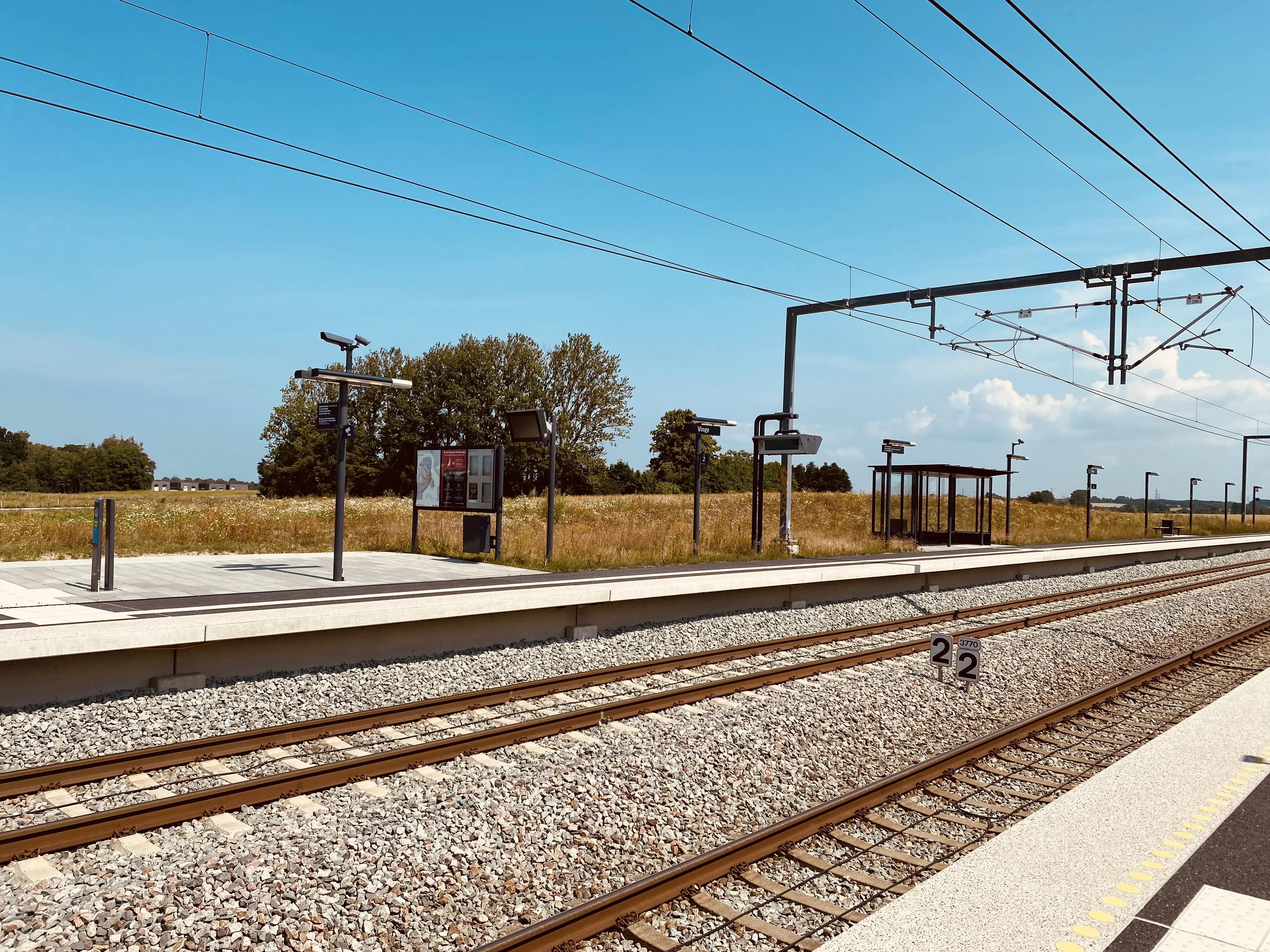 Billede af Vinge S-togstrinbræt. Billede af Vinge S-togstrinbræt.