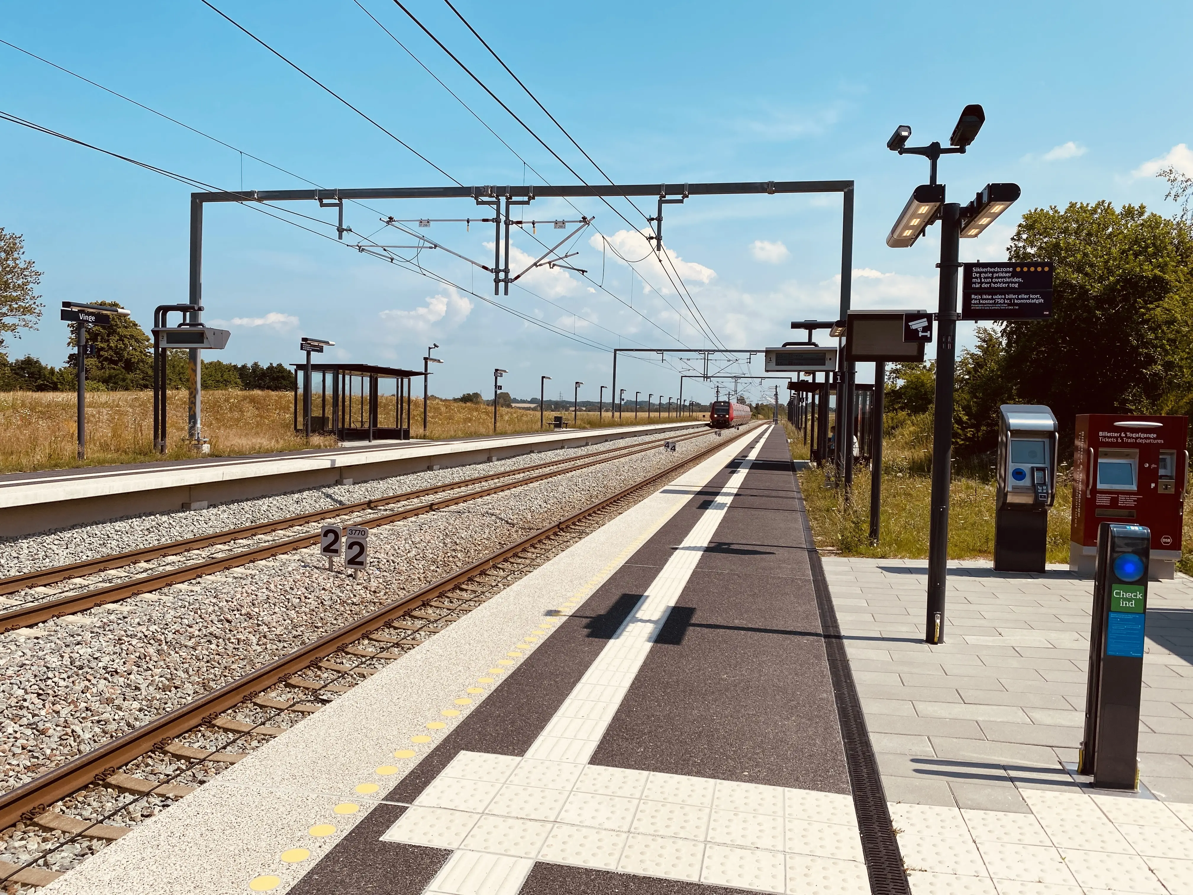 Billede af Vinge S-togstrinbræt. Billede af Vinge S-togstrinbræt.