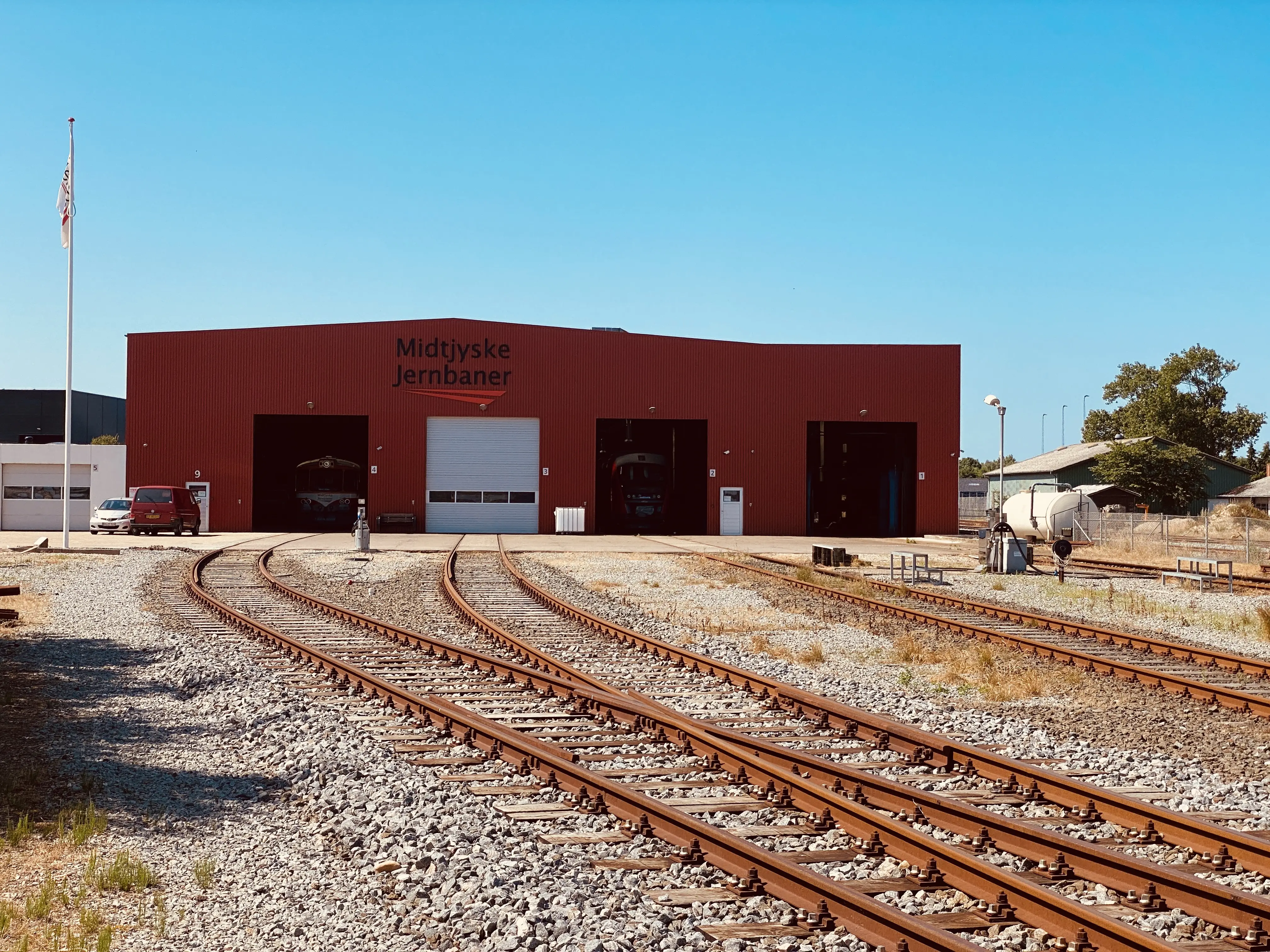 Billede af Lemvig Stations remise. Billede af Lemvig Stations remise.