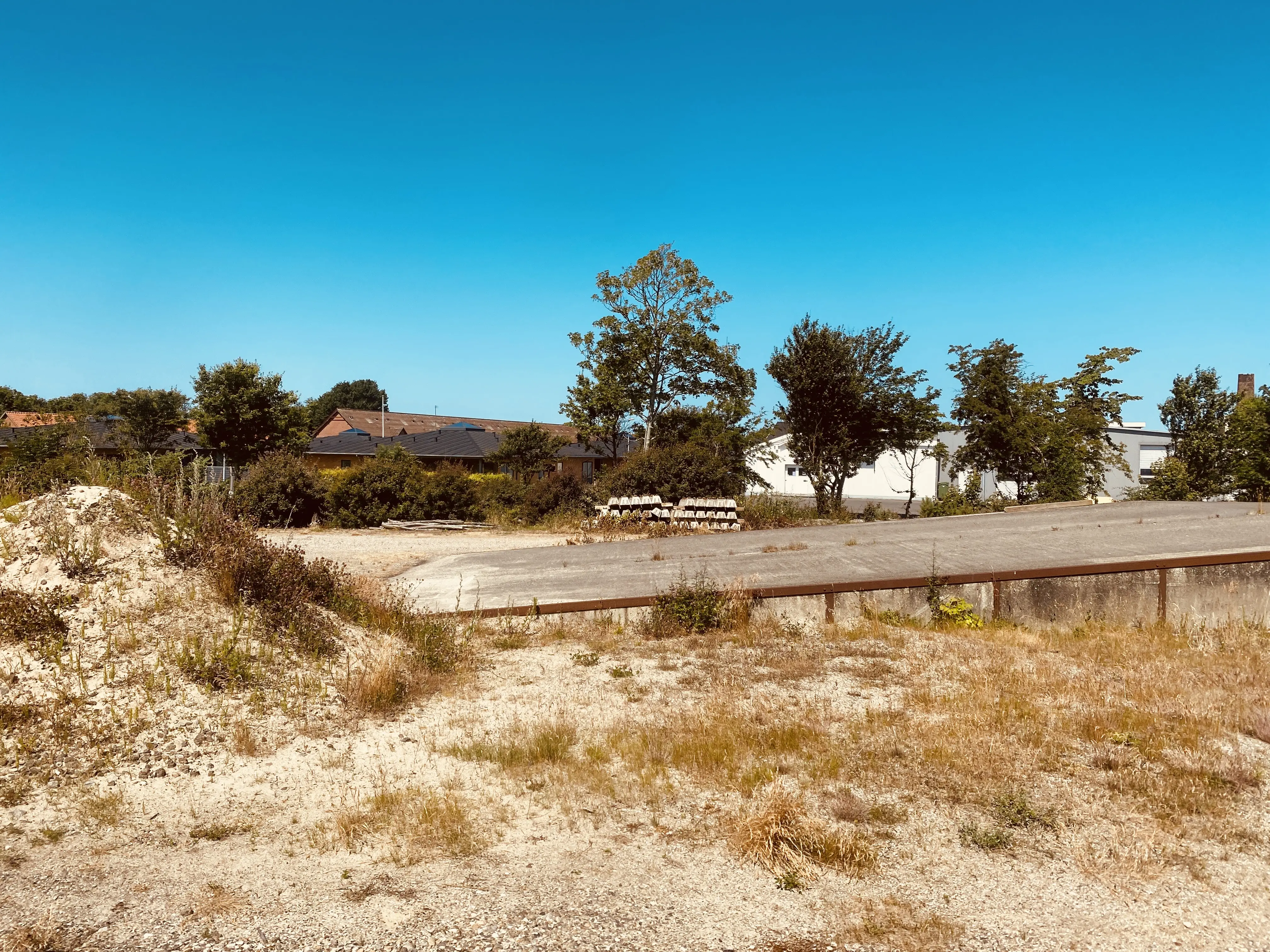 Billede af Lemvig Stations læsserampe. Billede af Lemvig Stations læsserampe.