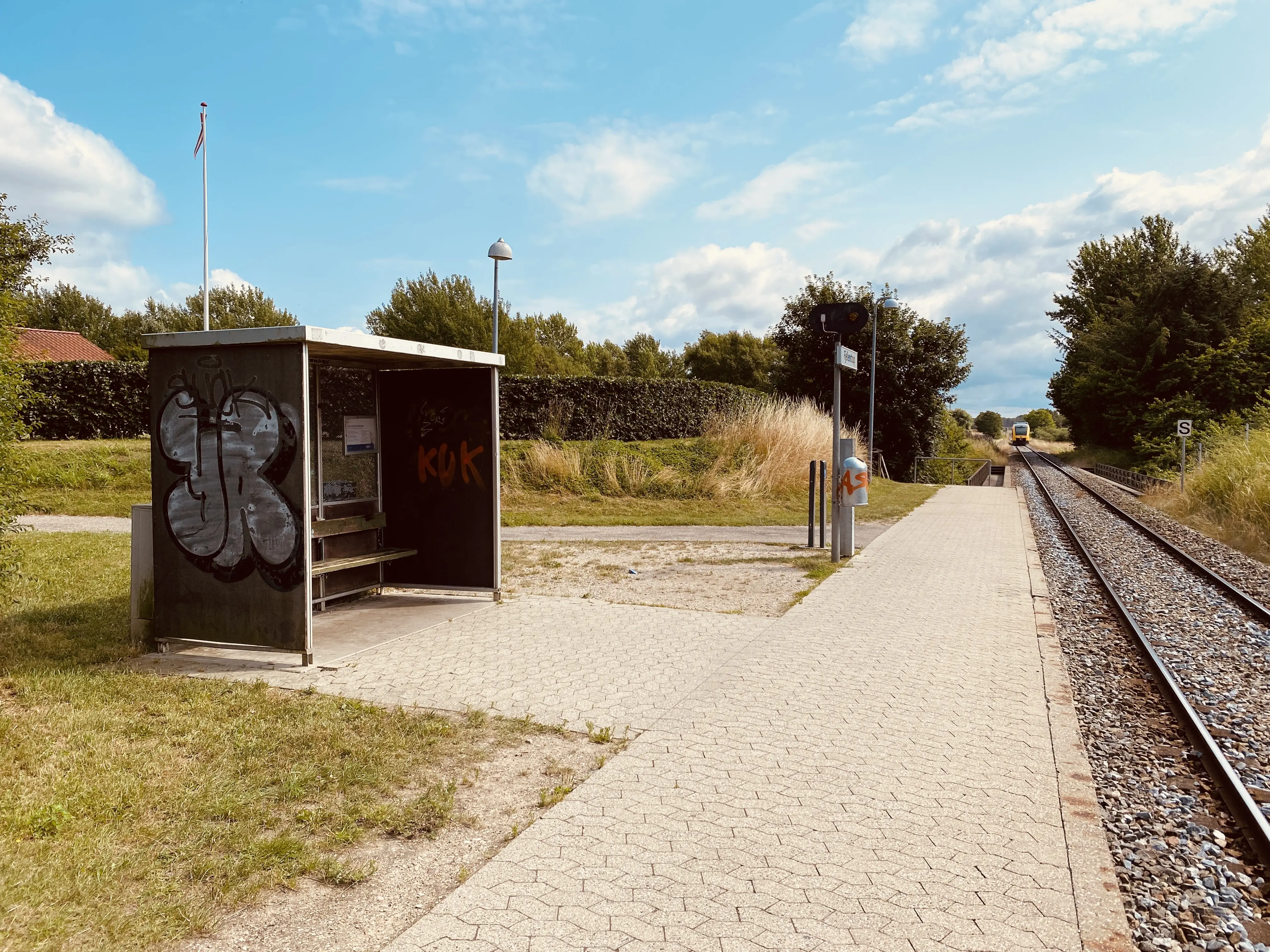 Billede af Fjellenstrup Trinbræt. Billede af Fjellenstrup Trinbræt.