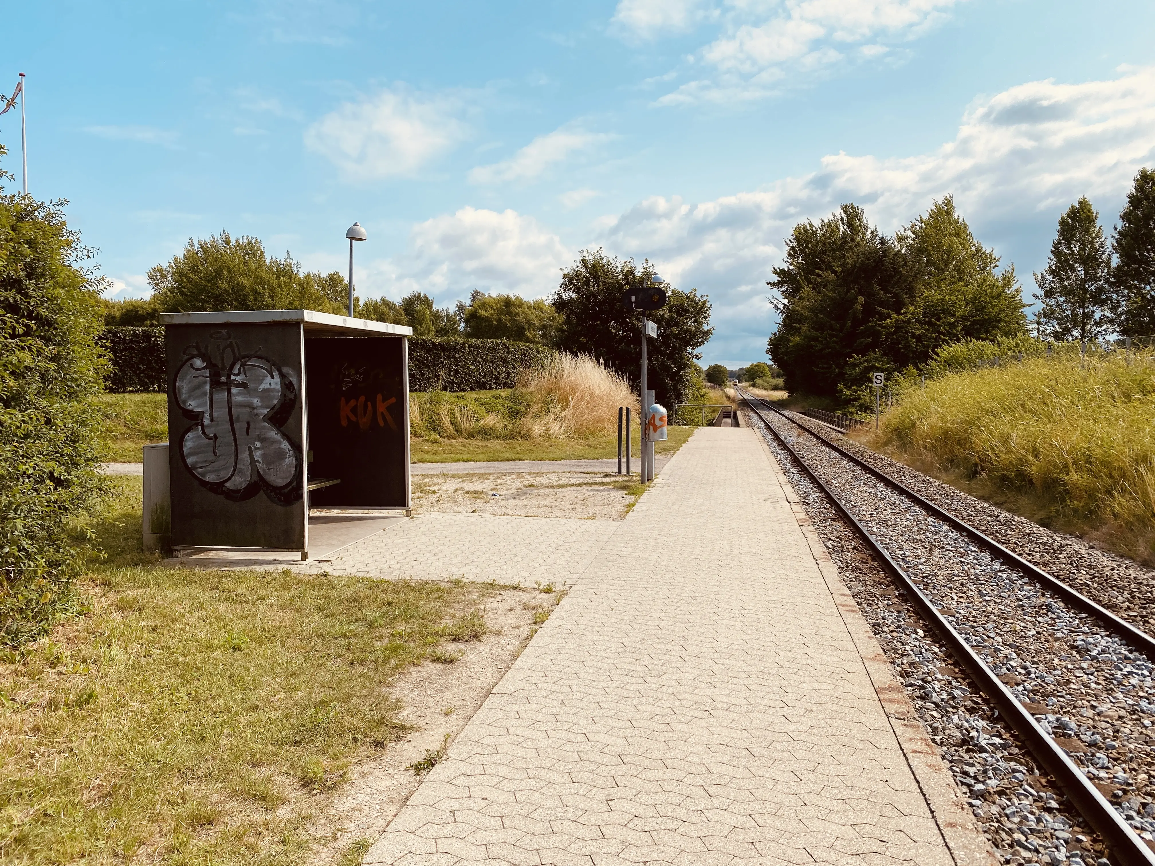 Billede af Fjellenstrup Trinbræt. Billede af Fjellenstrup Trinbræt.