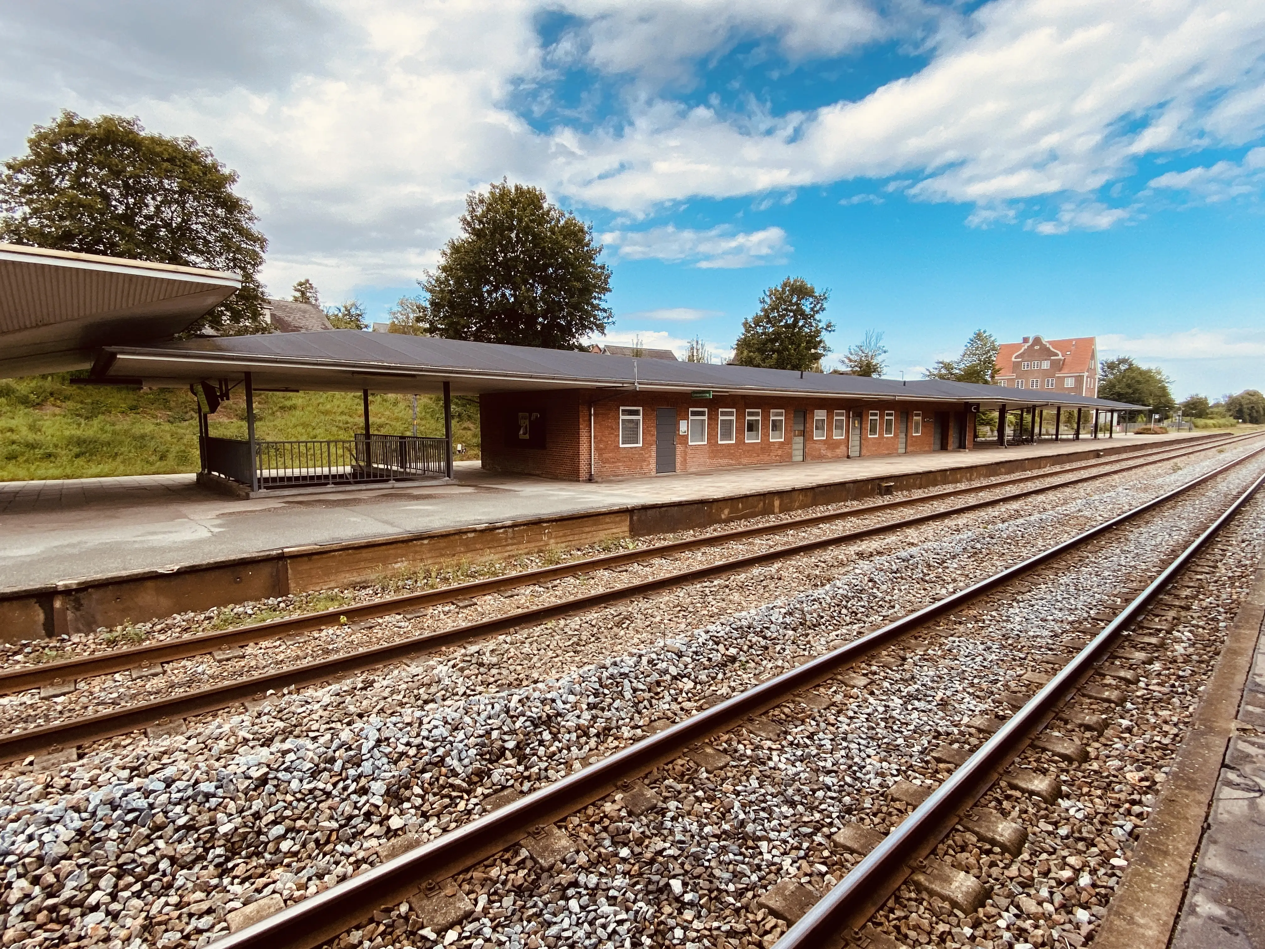Billede af annex/opholdsbygning på Langå Station.