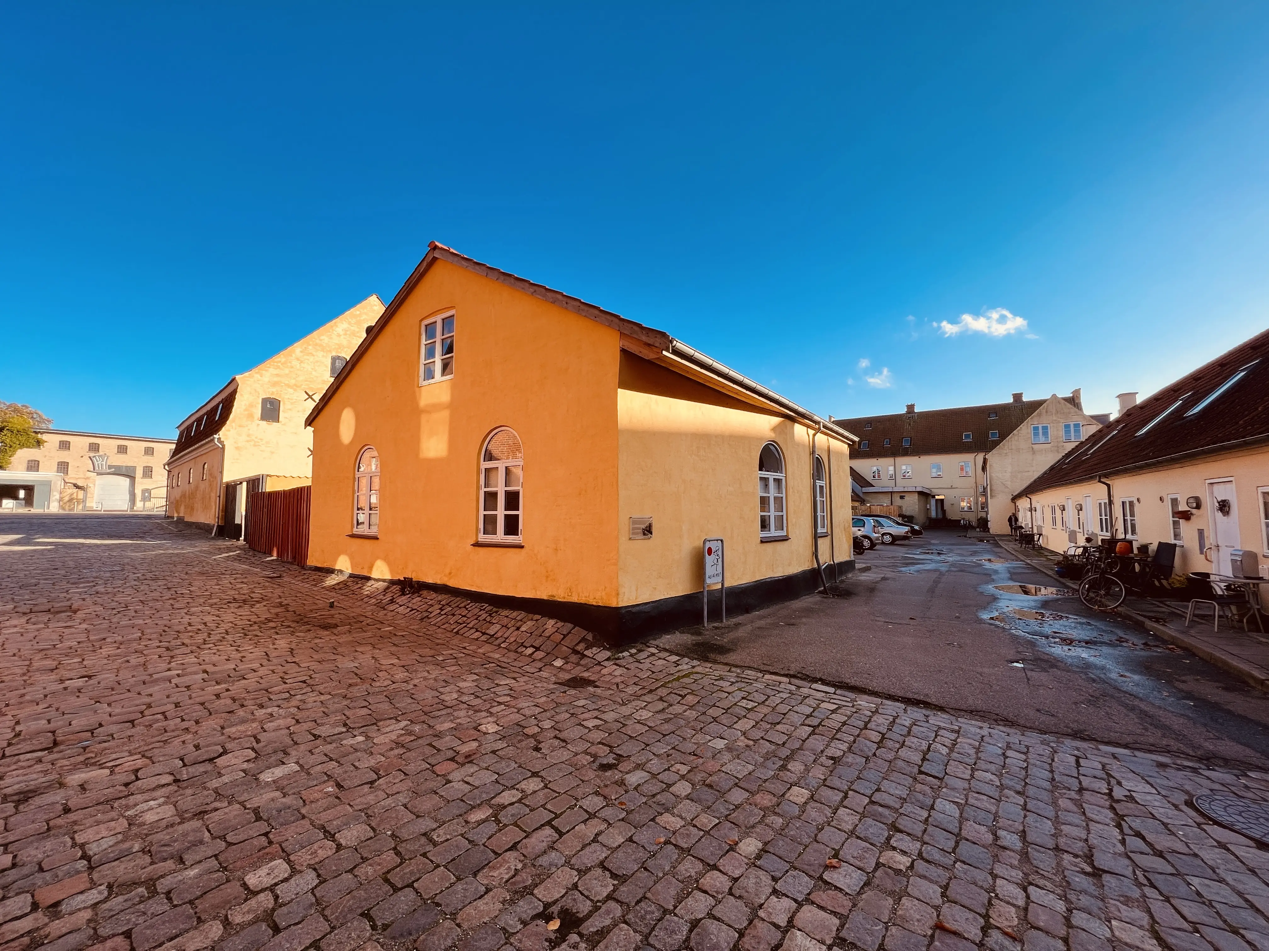 Billede af Maribo Stations remise. Billede af Maribo Stations remise.