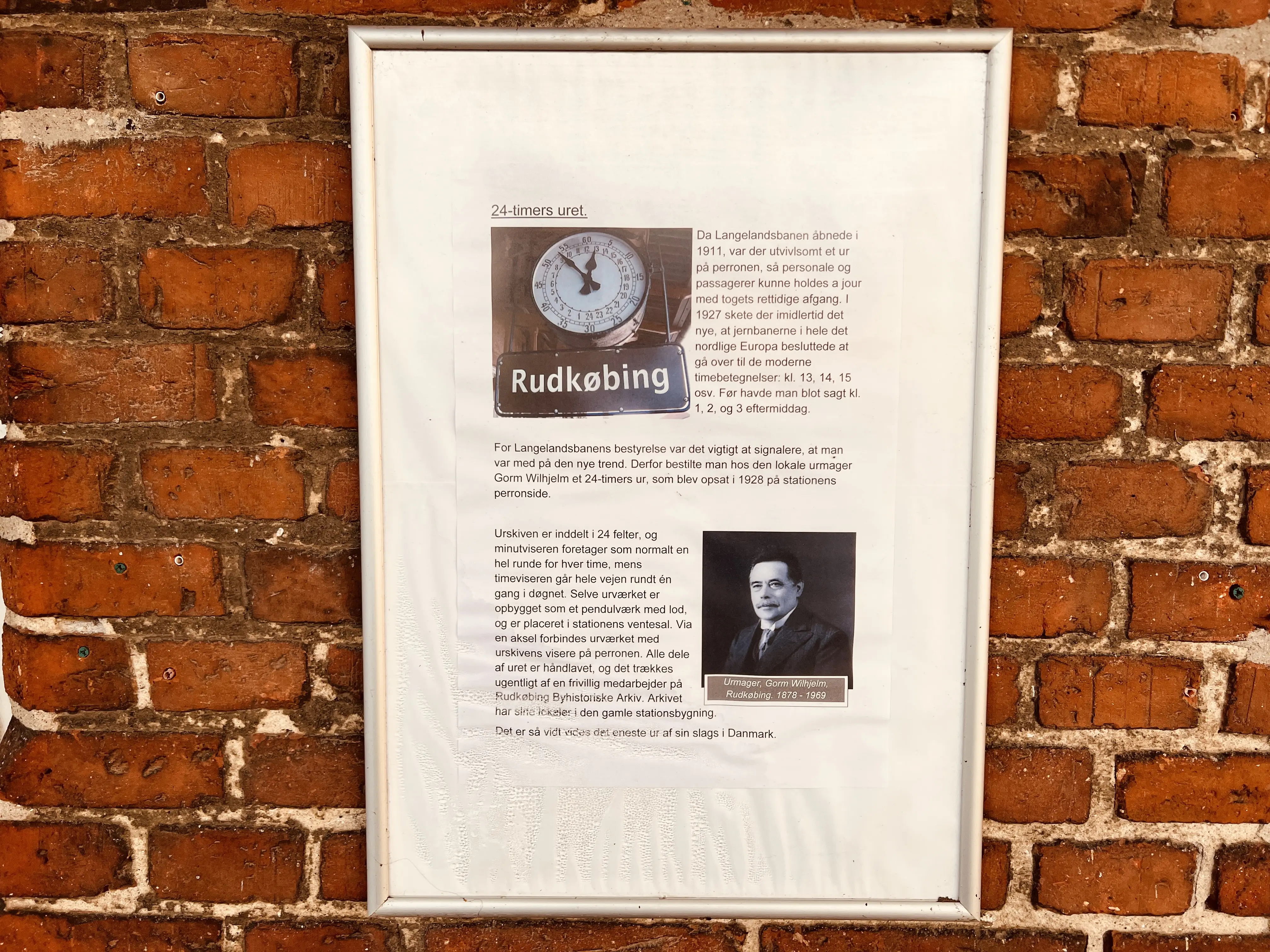 Billede af 24 timers uret på Rudkøbing Station. Billede af 24 timers uret på Rudkøbing Station.