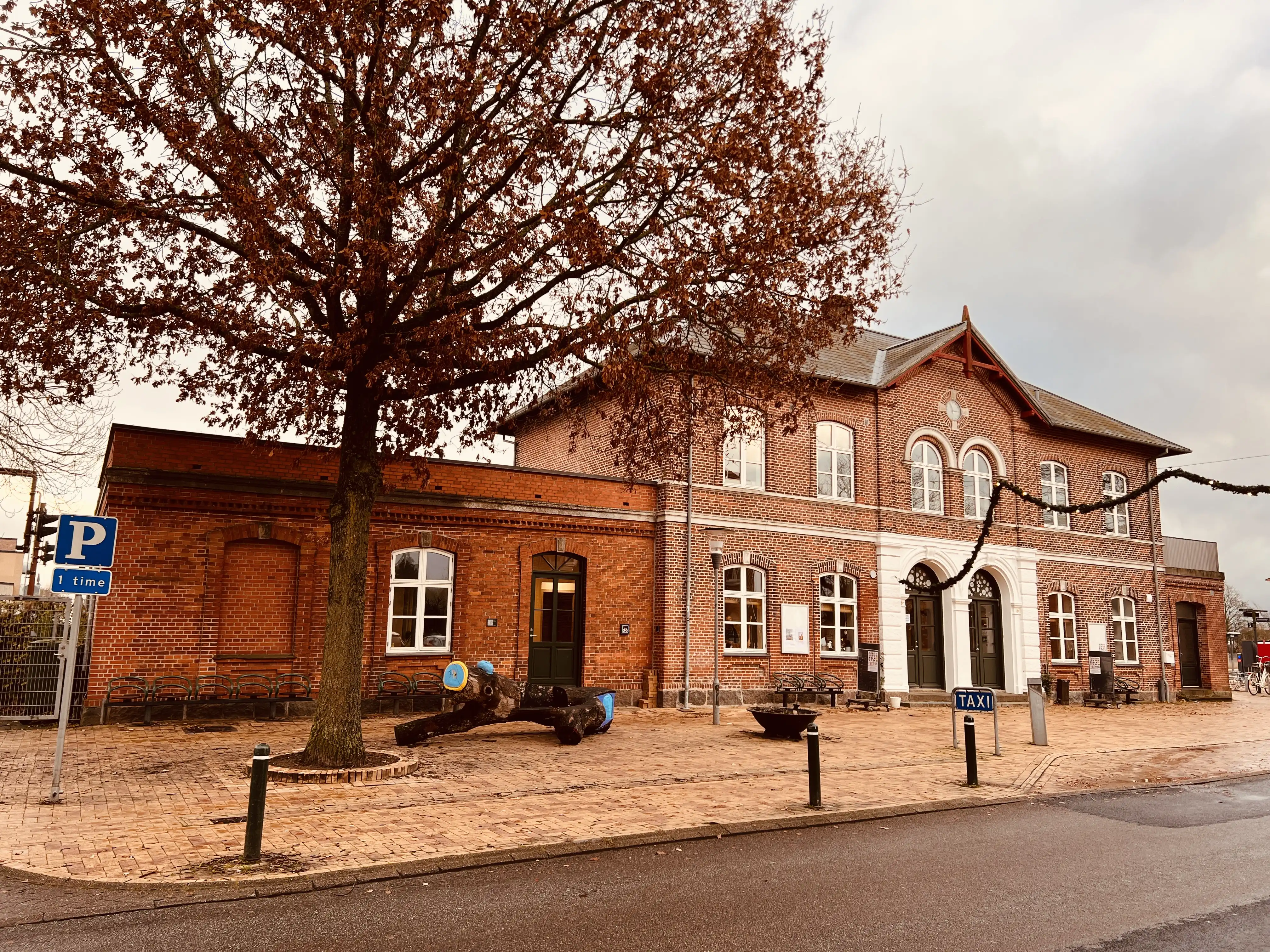 Billede af Ringe Station.