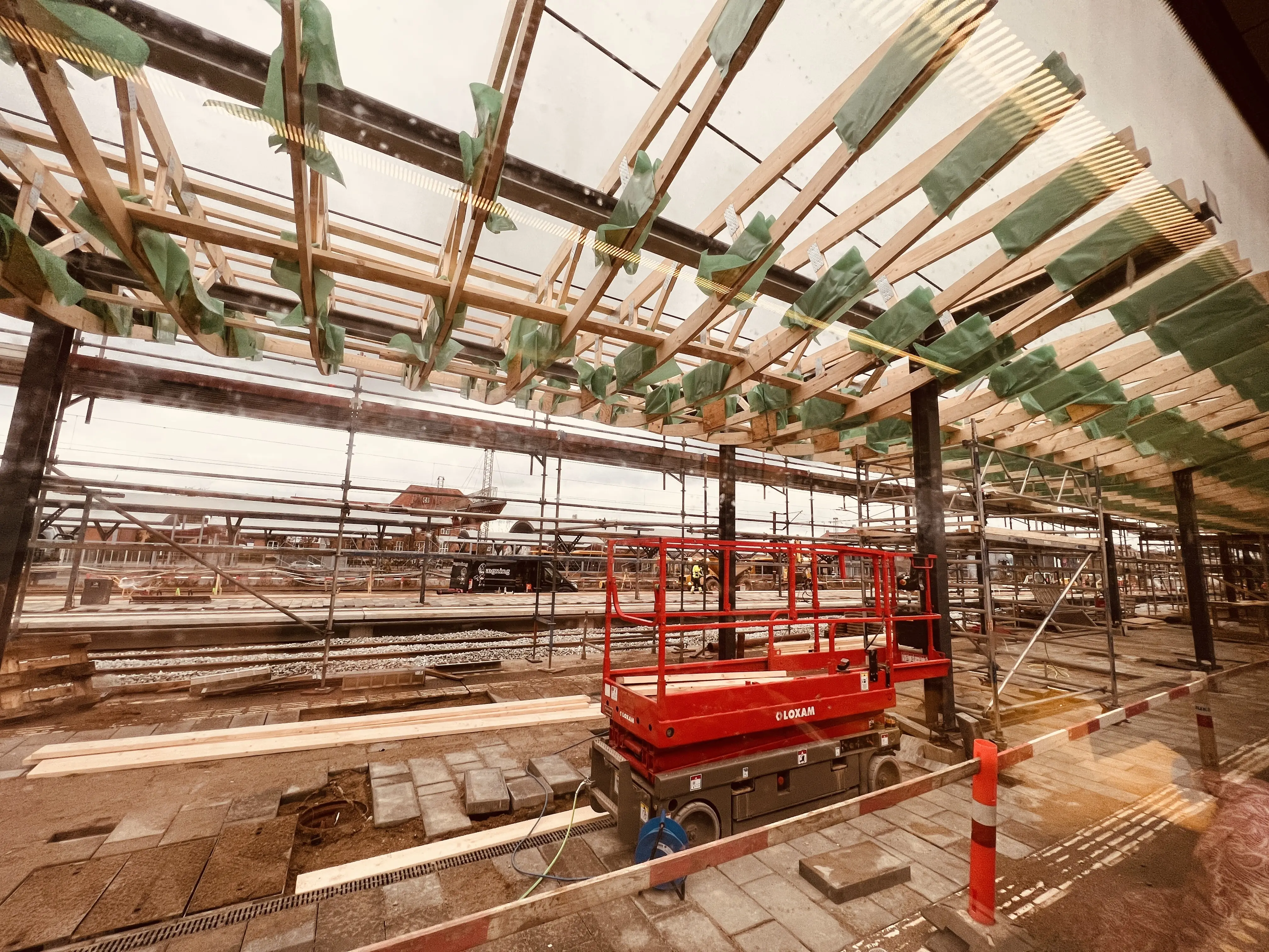 Billede af etableringen af de nye perroner ved Slagelse Station.