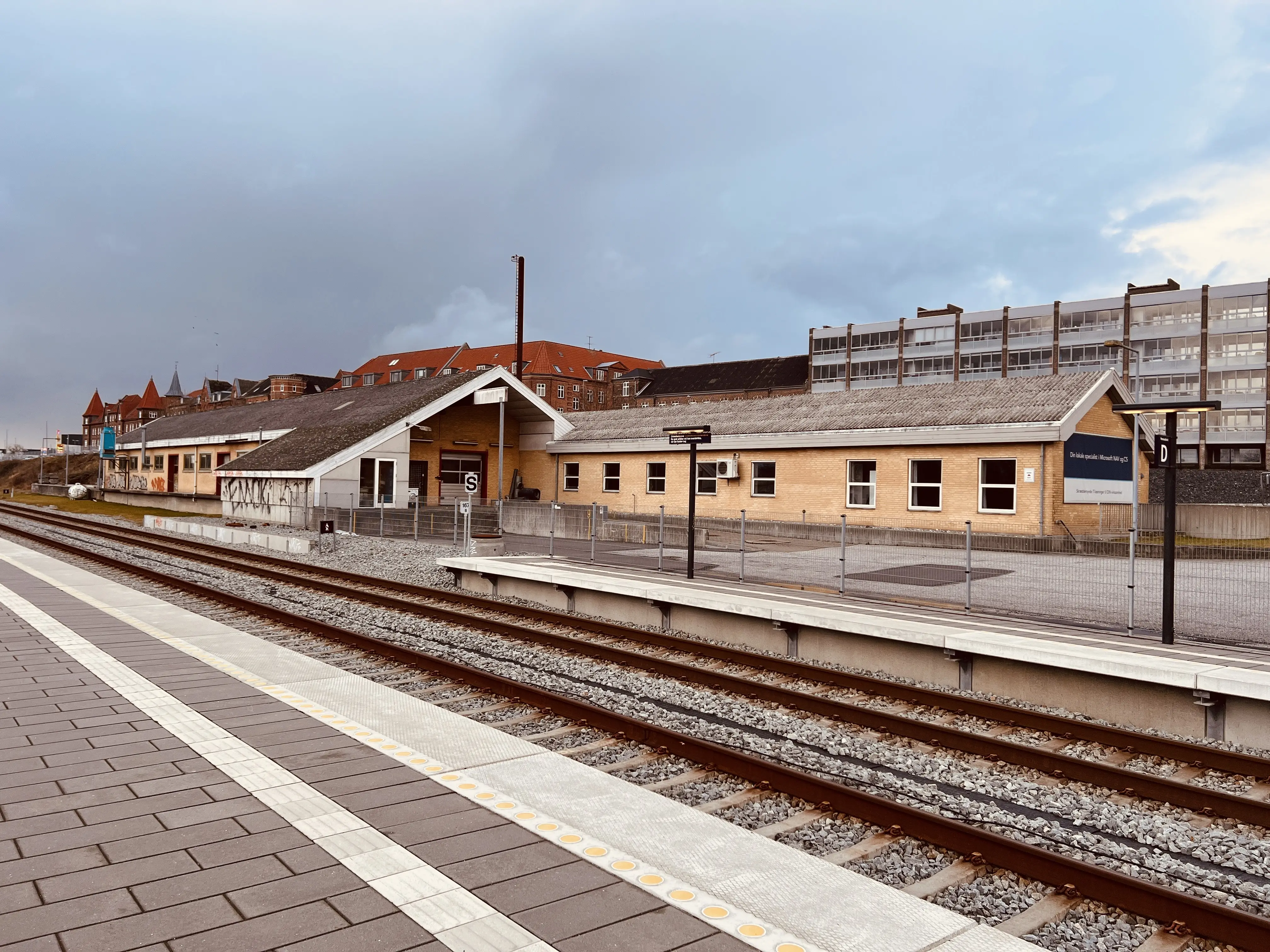 Billede af Randers Stations varehus. Billede af Randers Stations varehus.