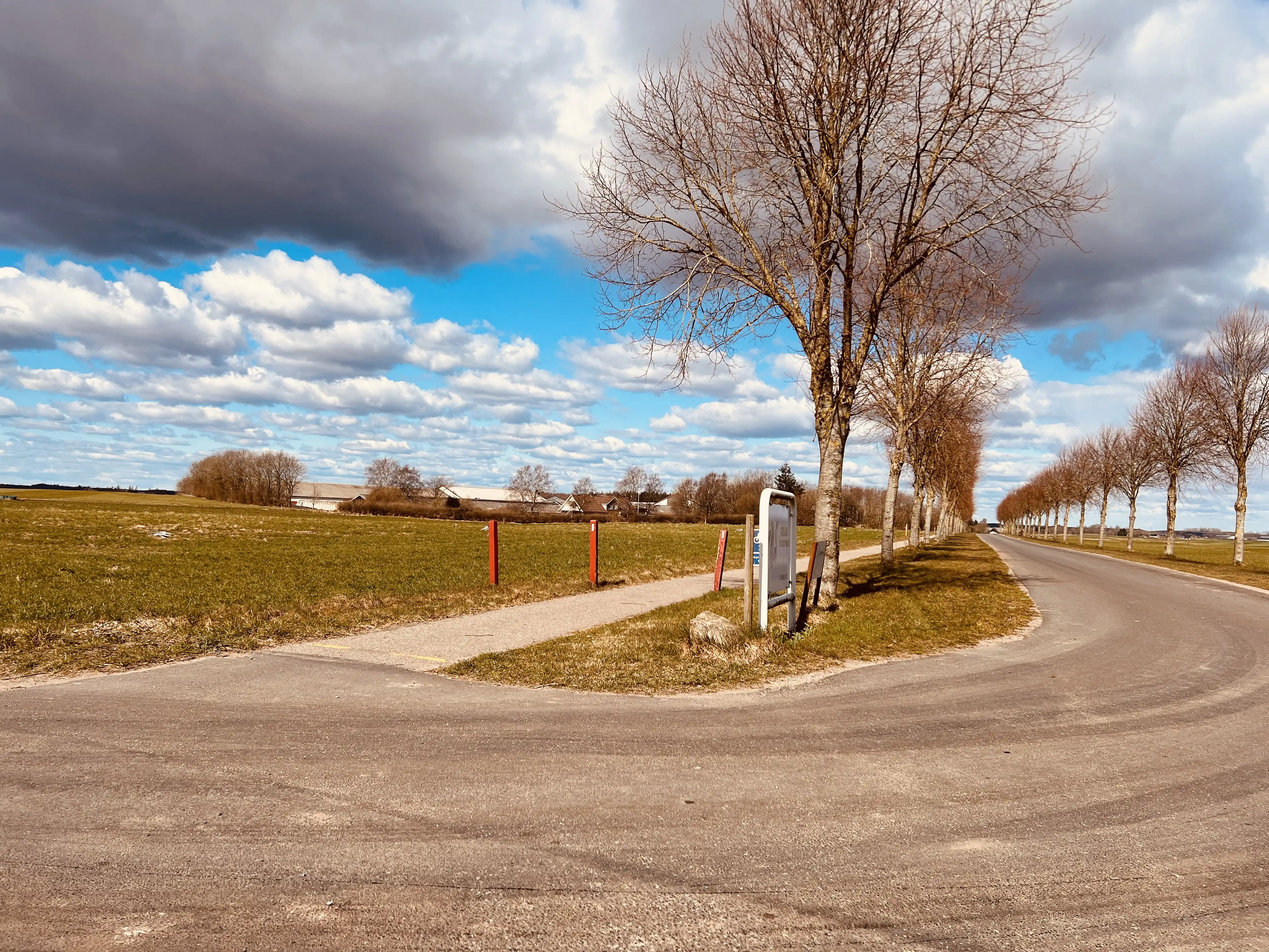 Billede af Lille Davdingvej Trinbræt - Trinbræt er nedrevet, men Lille Davdingvej Trinbræt har ligget her. Billede af Lille Davdingvej Trinbræt - Trinbræt er nedrevet, men Lille Davdingvej Trinbræt har ligget her.