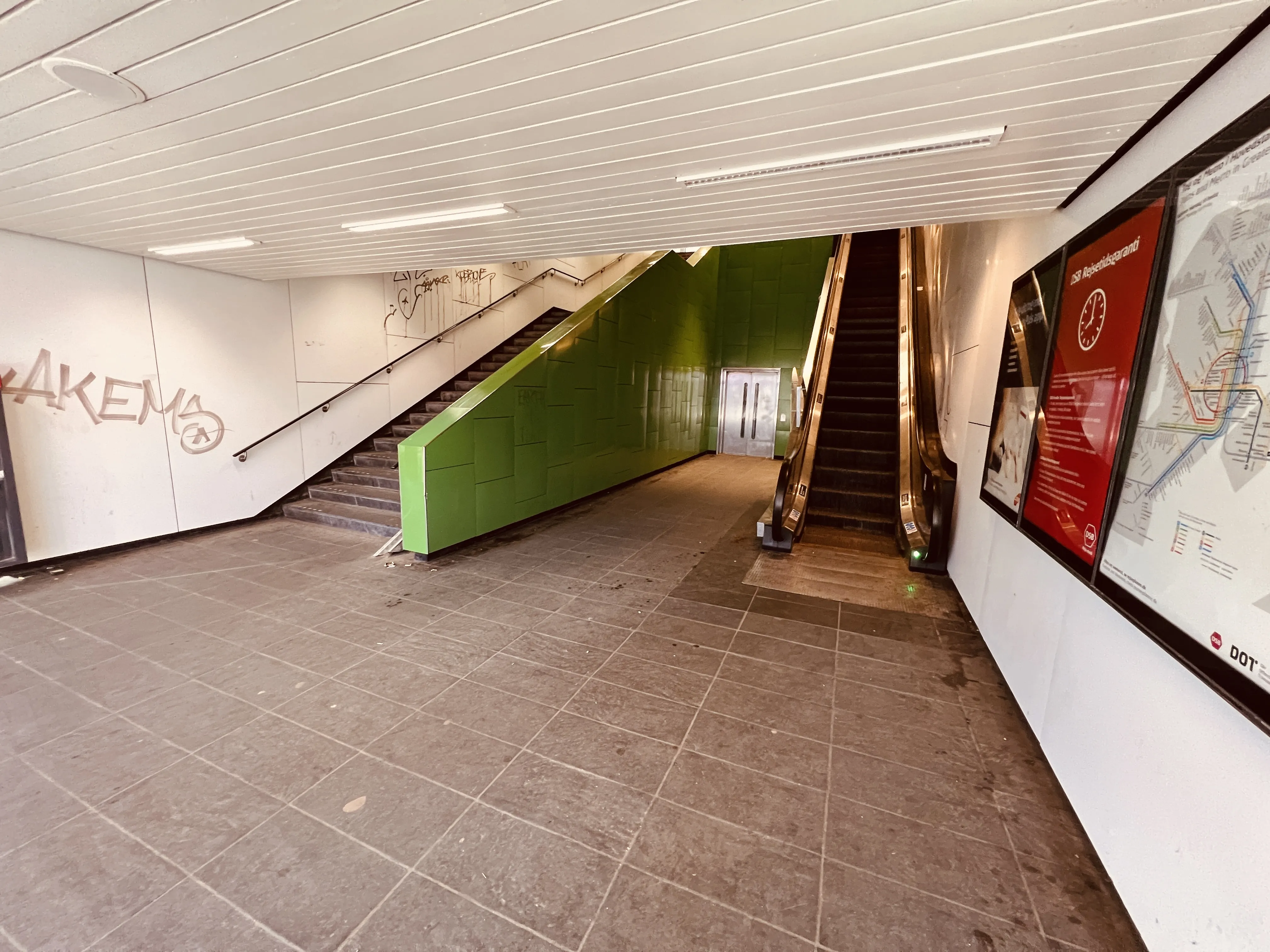 Billede af Hundige S-togsstation. Billede af Hundige S-togsstation.