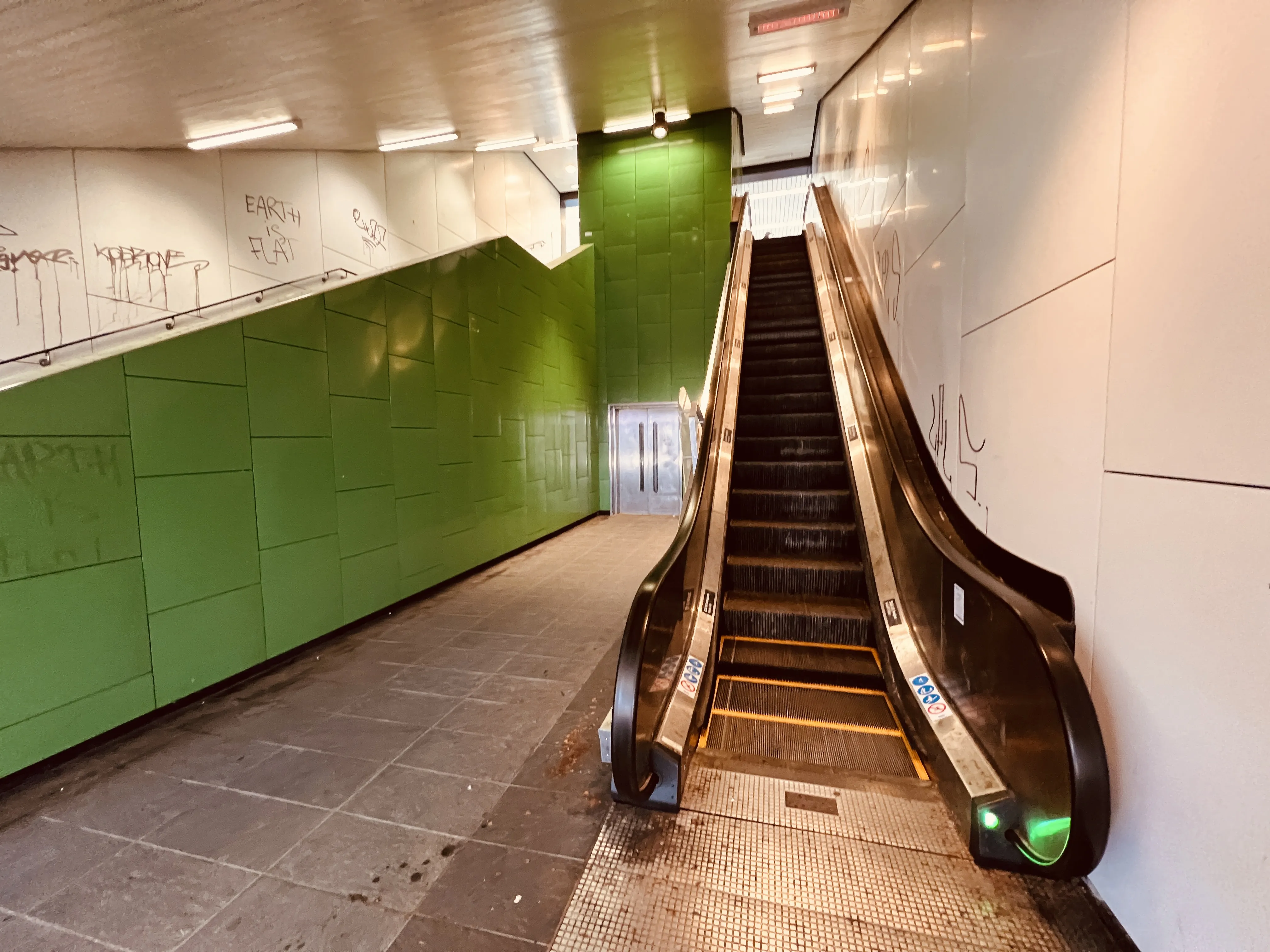 Billede af Hundige S-togsstation. Billede af Hundige S-togsstation.