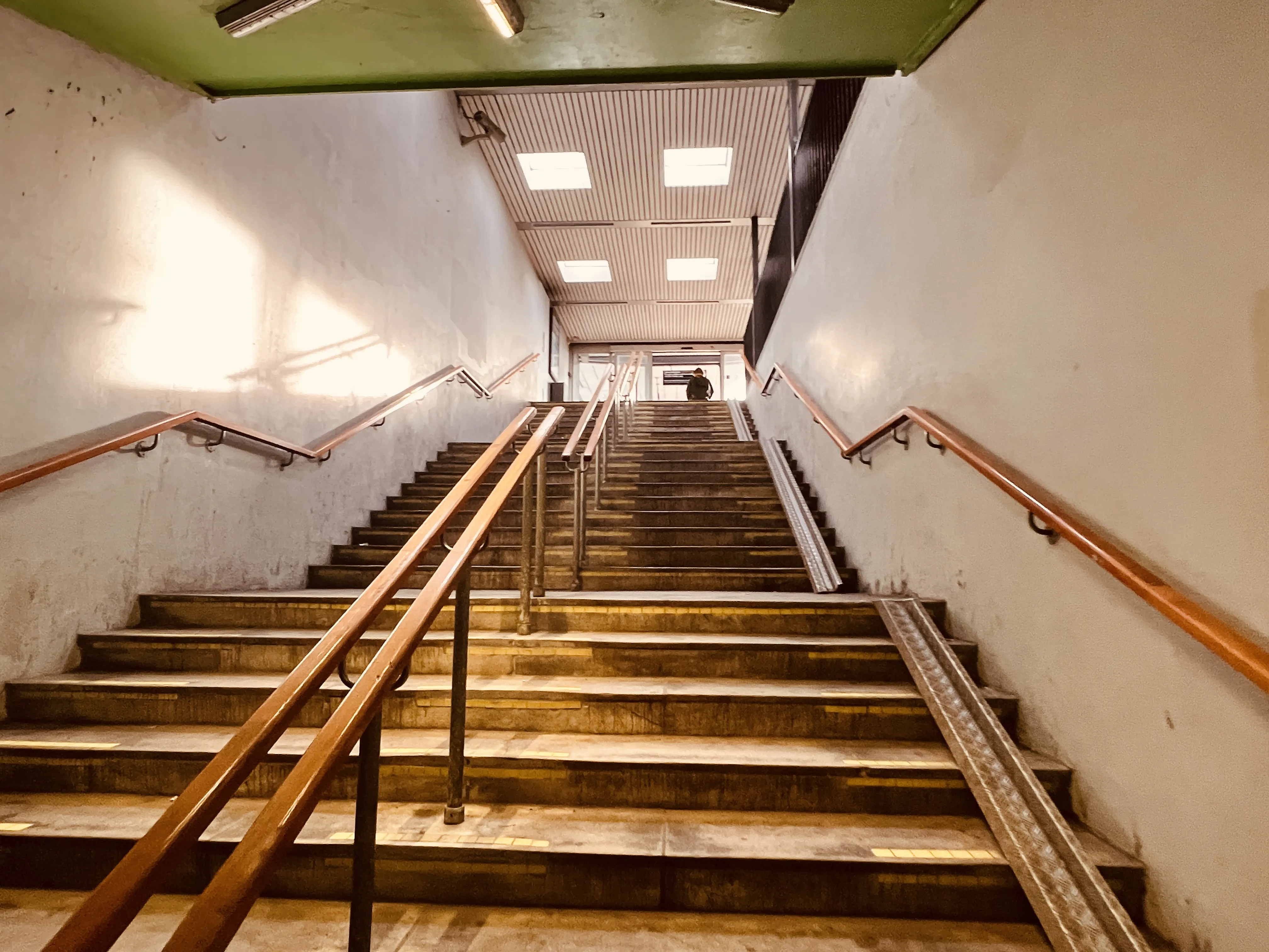 Billede af Avedøre S-togstrinbræt. Billede af Avedøre S-togstrinbræt.