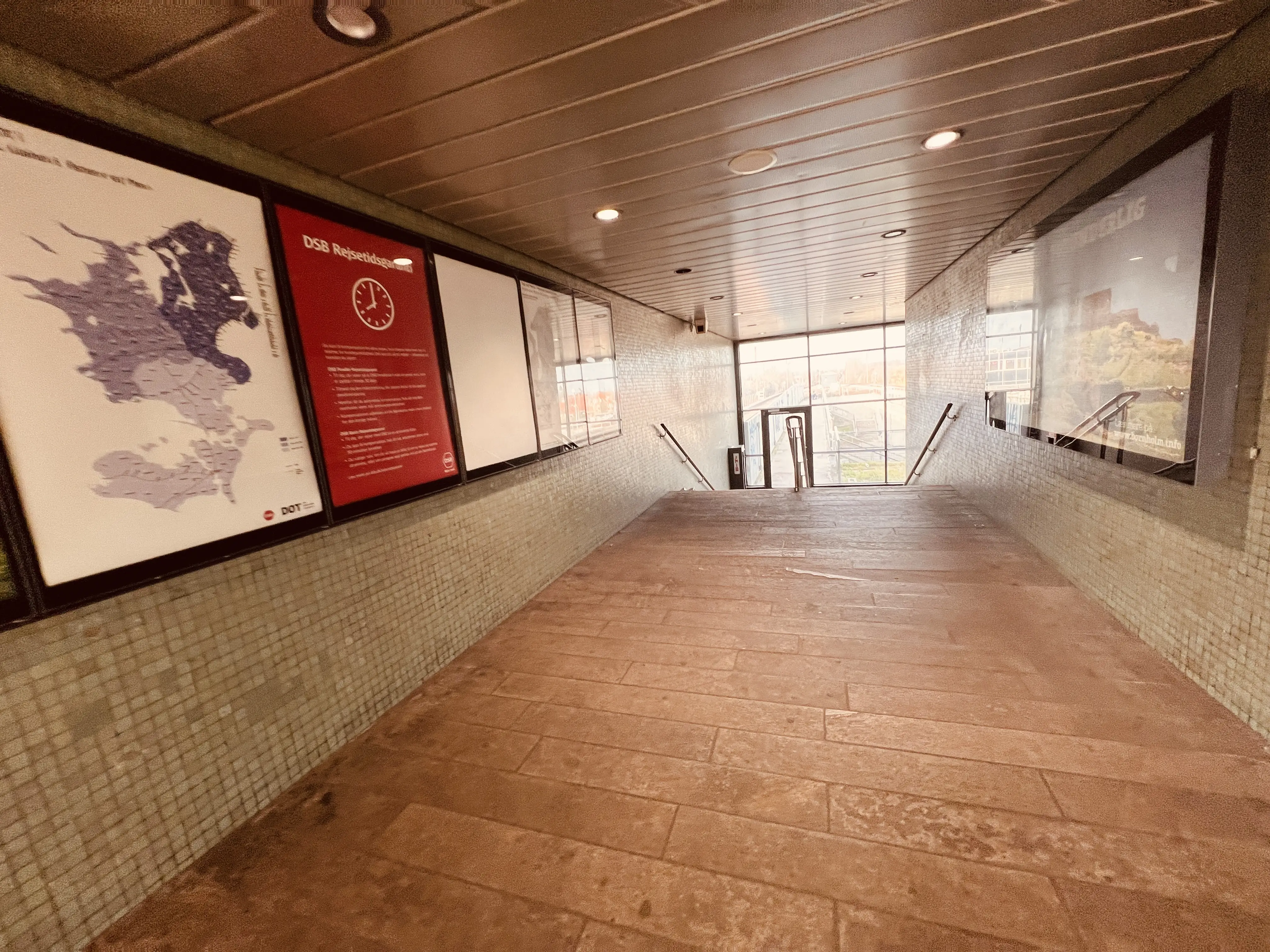 Billede af Friheden S-togstrinbræt.