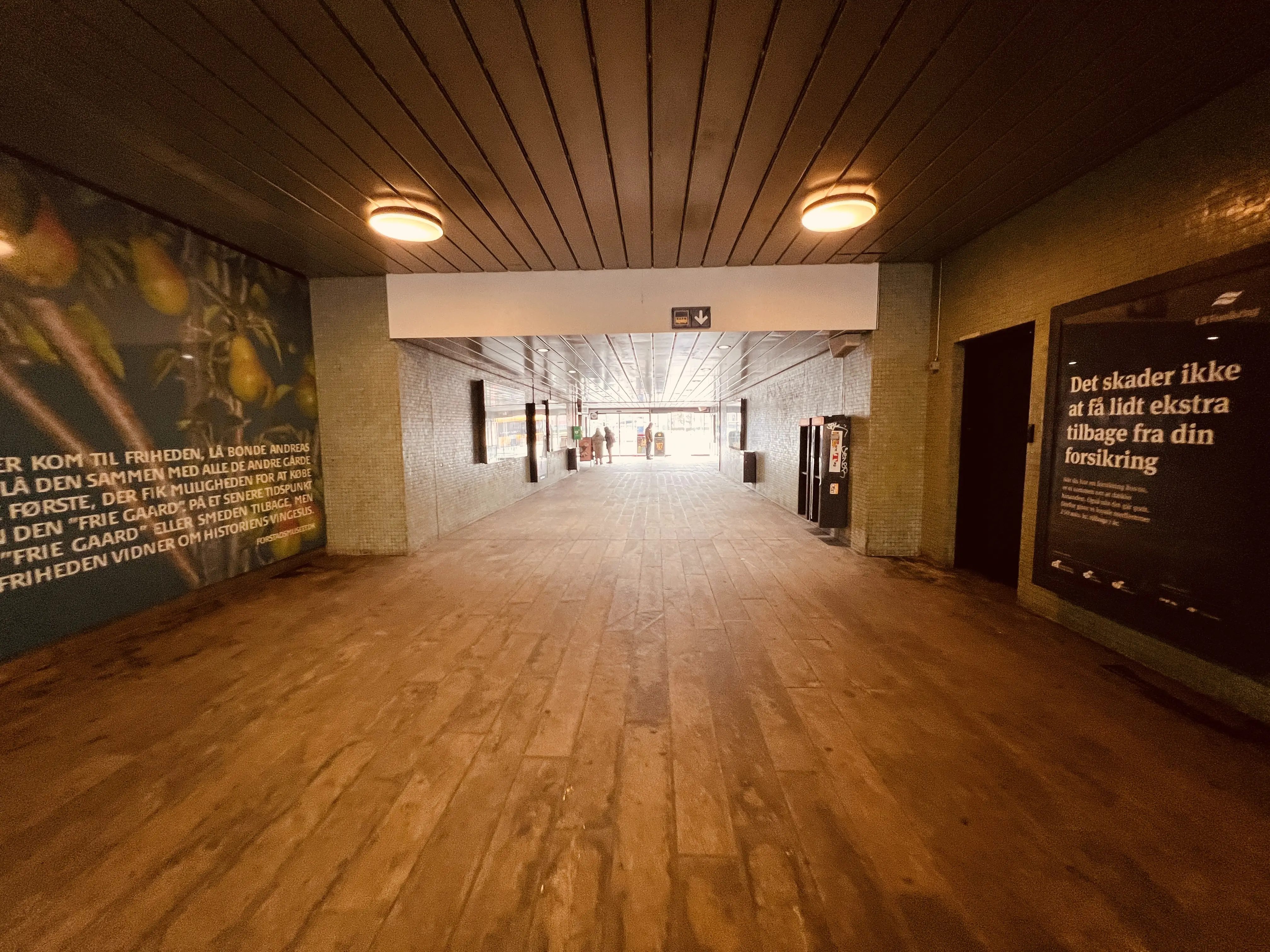 Billede af Friheden S-togstrinbræt.