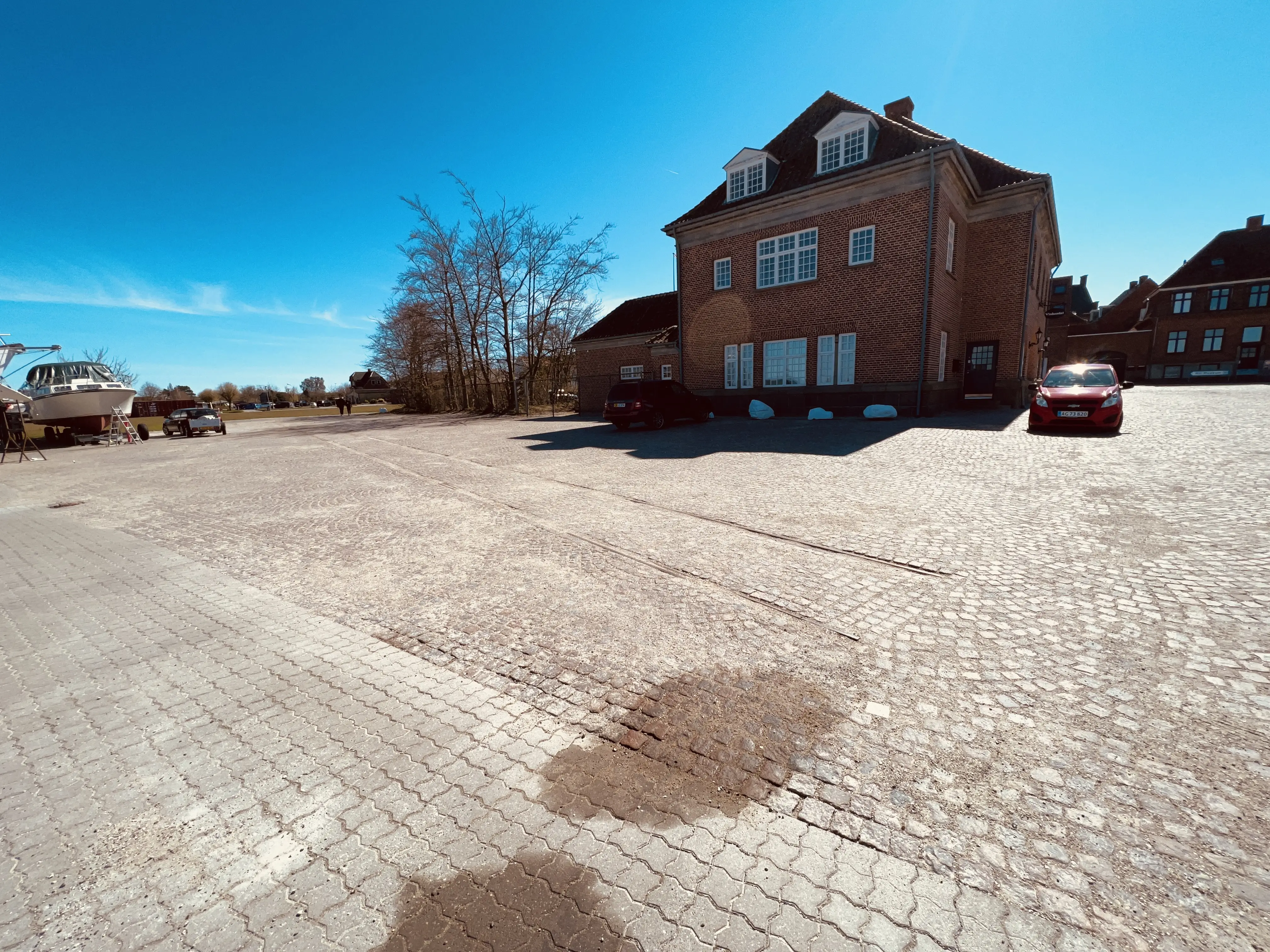 Billede af sporrester ud for Stubbekøbing Station. Billede af sporrester ud for Stubbekøbing Station.