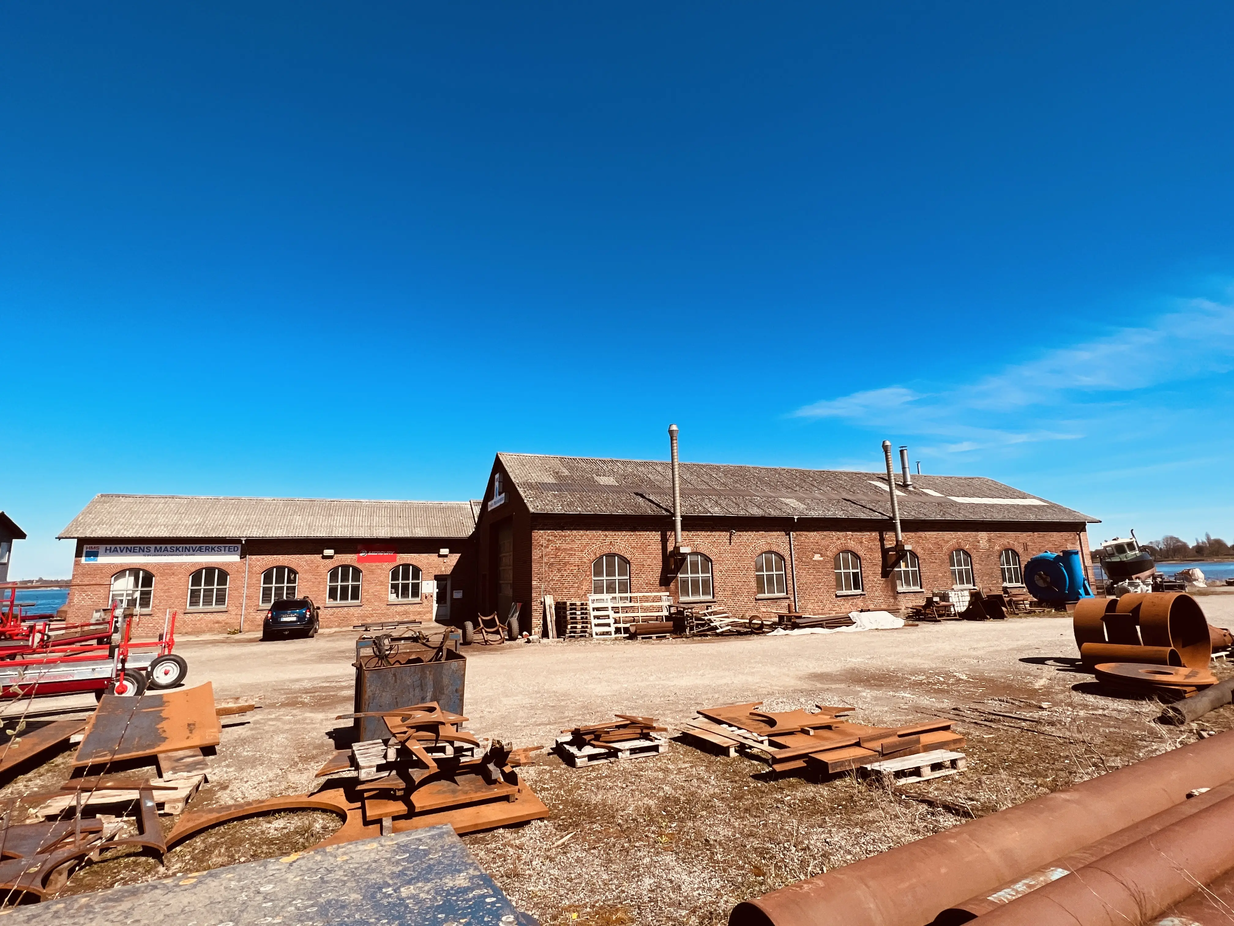 Billede af Stubbekøbing Stations remise. Billede af Stubbekøbing Stations remise.