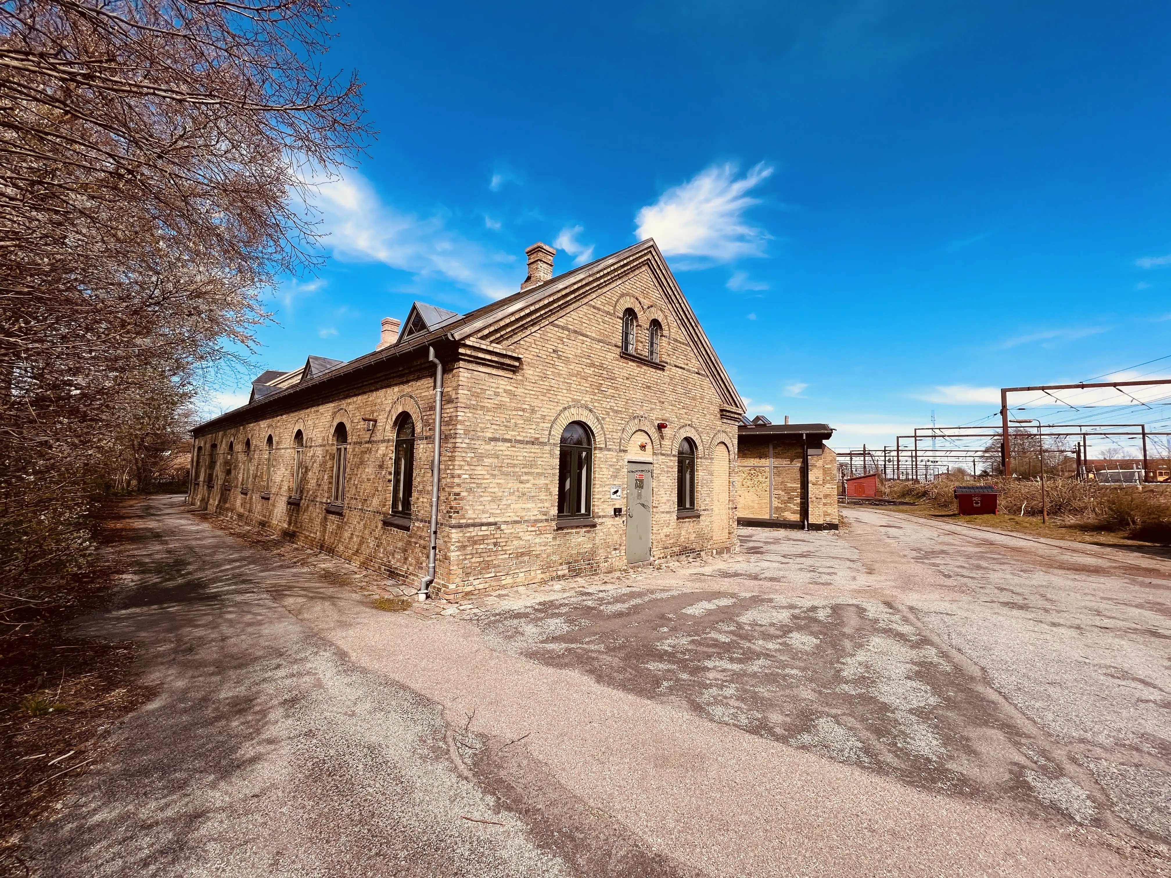 Billede af Roskilde Stations remise.