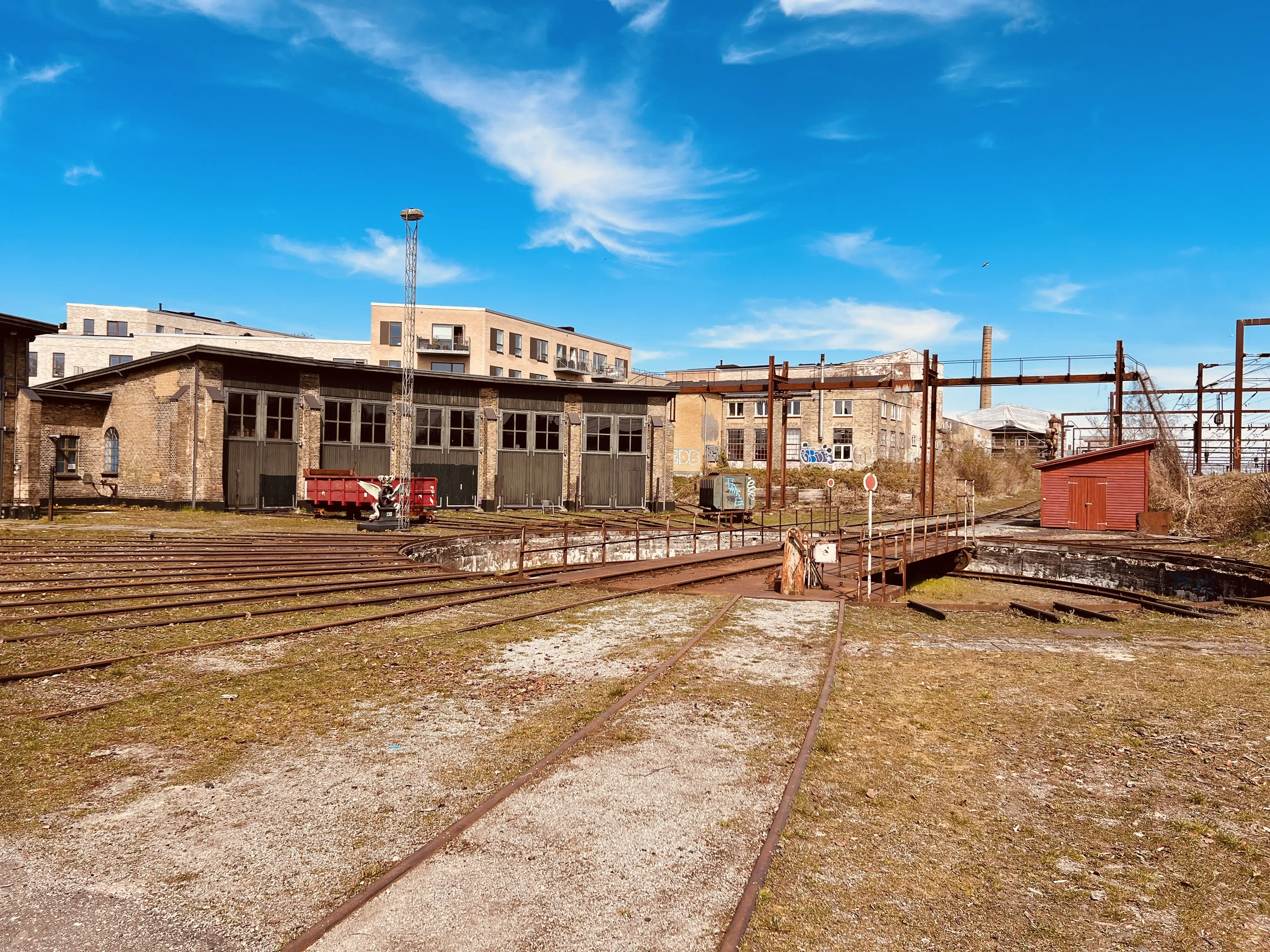 Billede af Roskilde Stations remise.